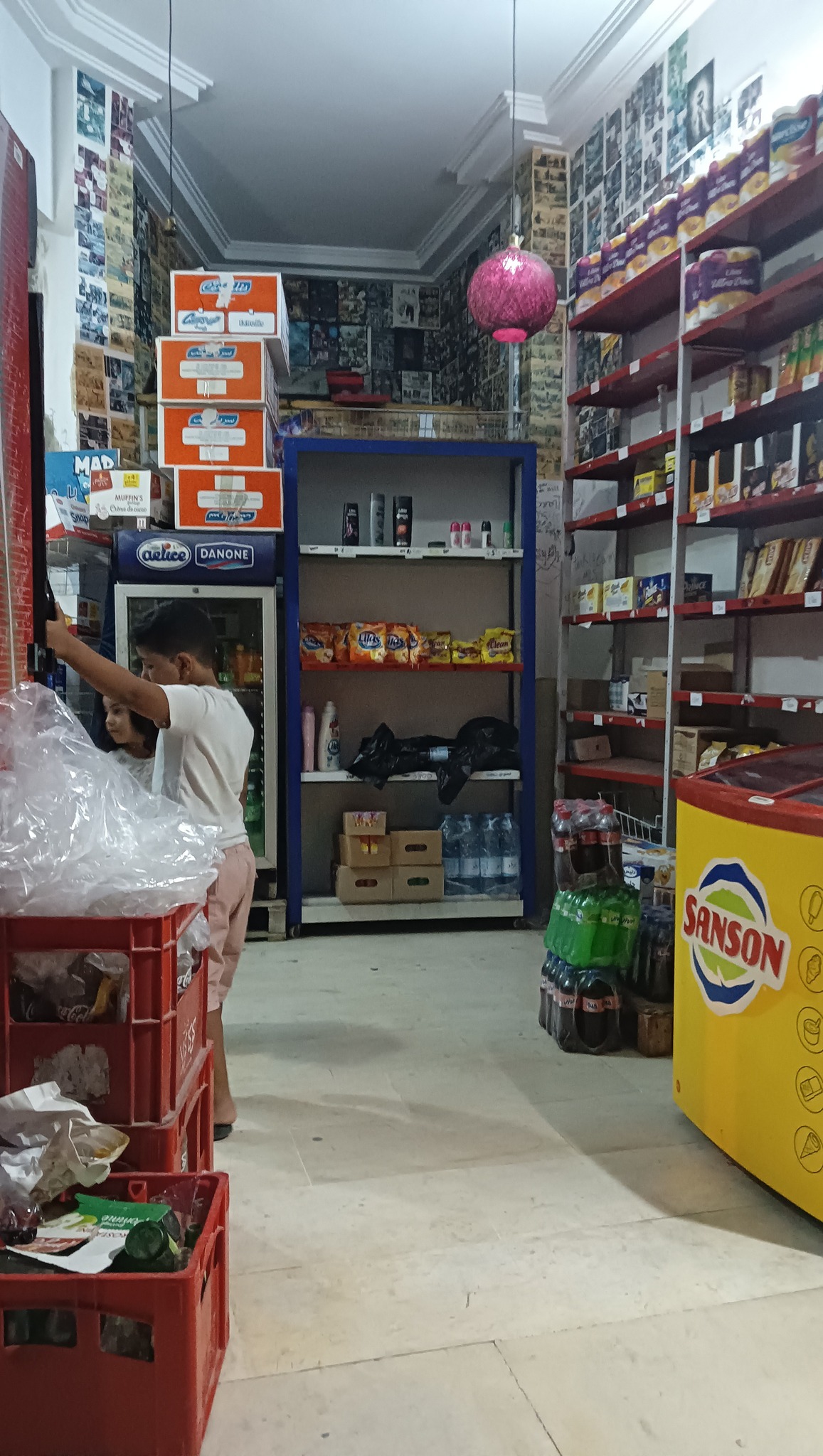 Bab Souika Bab Saadoun Bureaux & Commerces Fond de Commerce Superette fonds de commerce