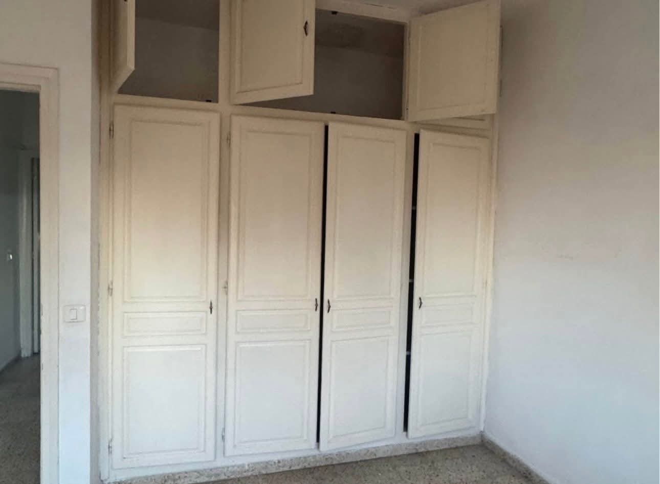 Ariana Ville El Menzah 5 Location Appart. 4 pices S3 1500 d menzah 5