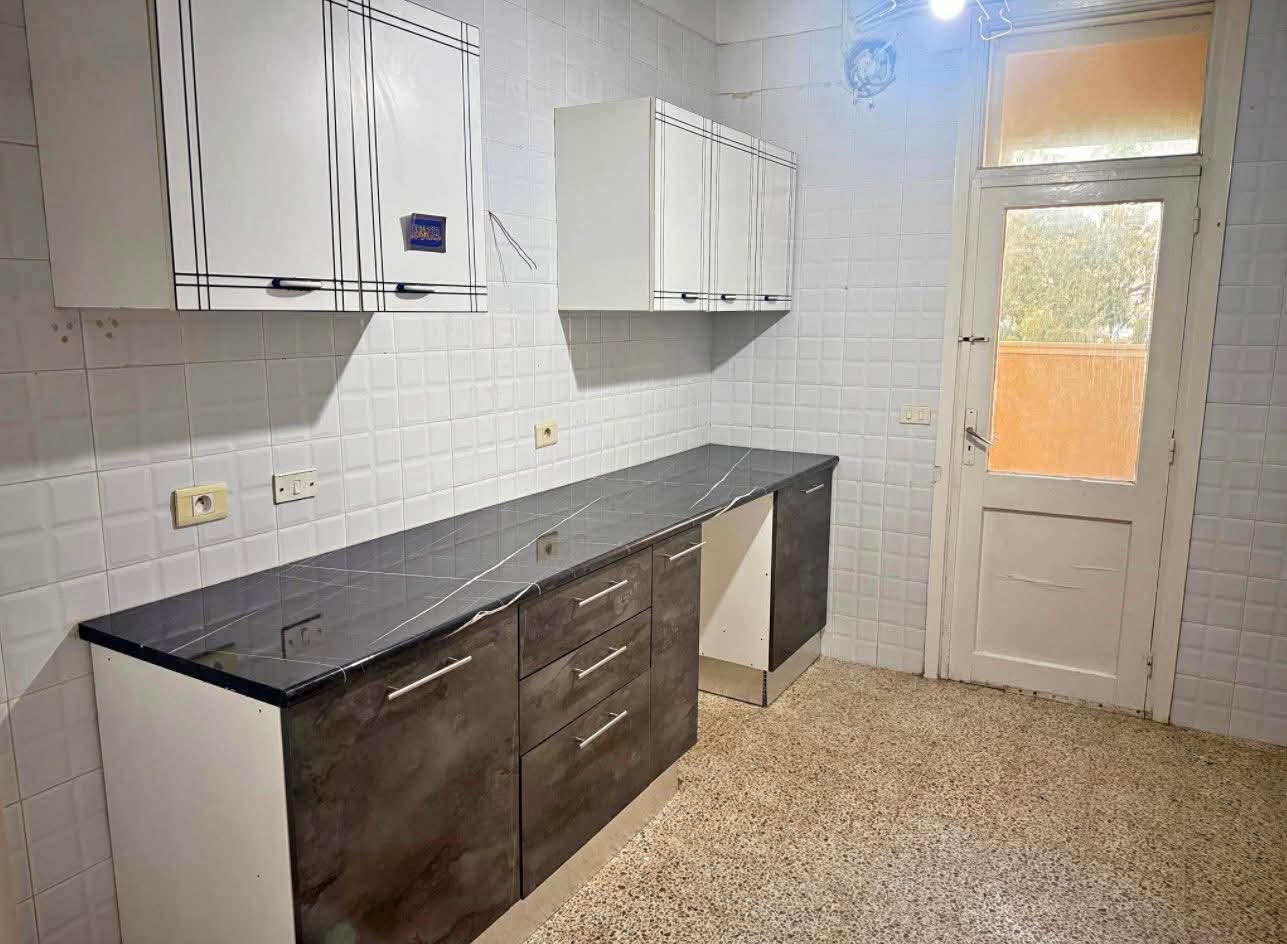 Ariana Ville El Menzah 5 Location Appart. 4 pices S3 1500 d menzah 5