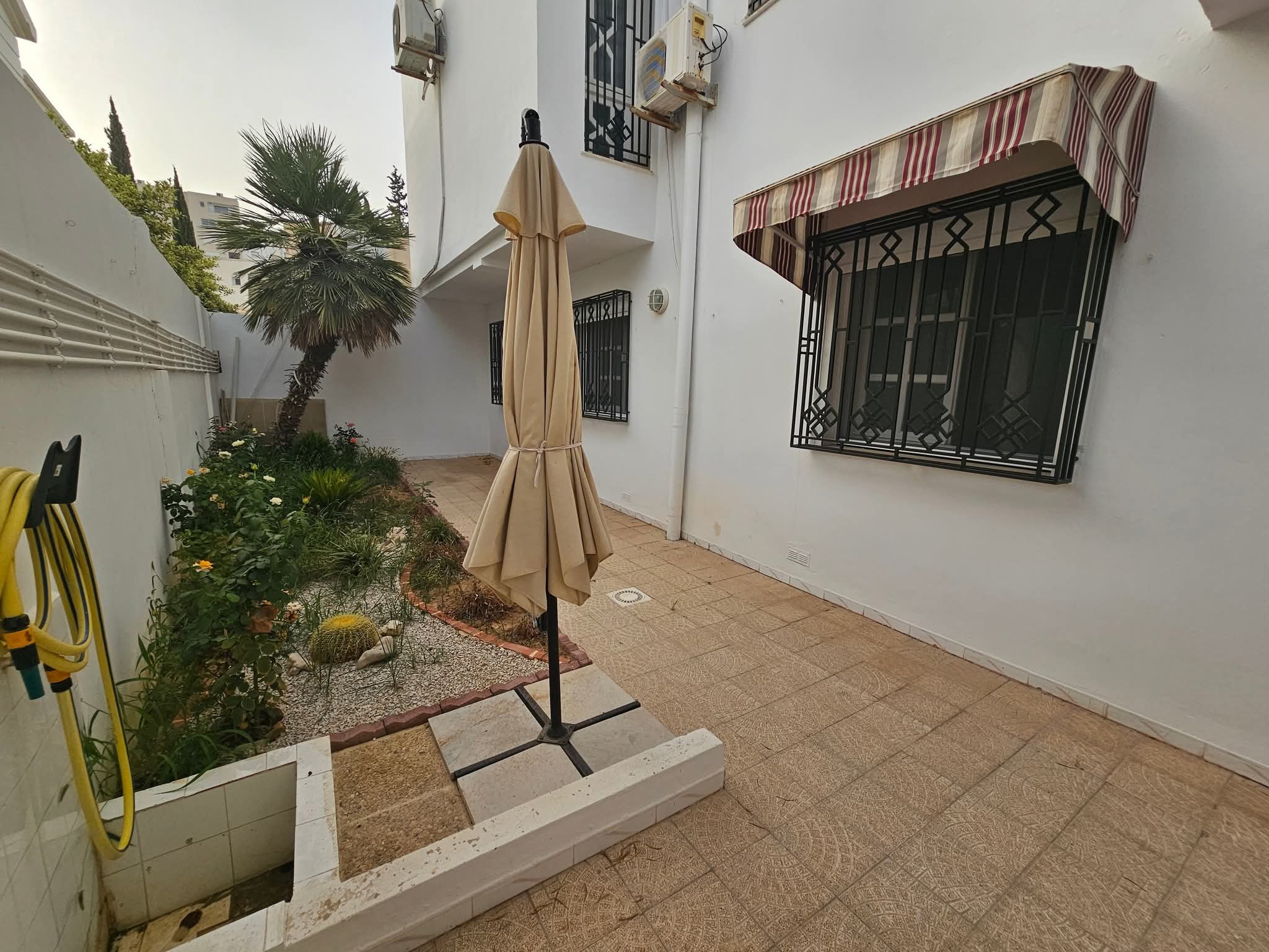 Ariana Ville Cite Ennasr 1 Location Appart. 3 pices Rdc s2 1300 d ennasr 1