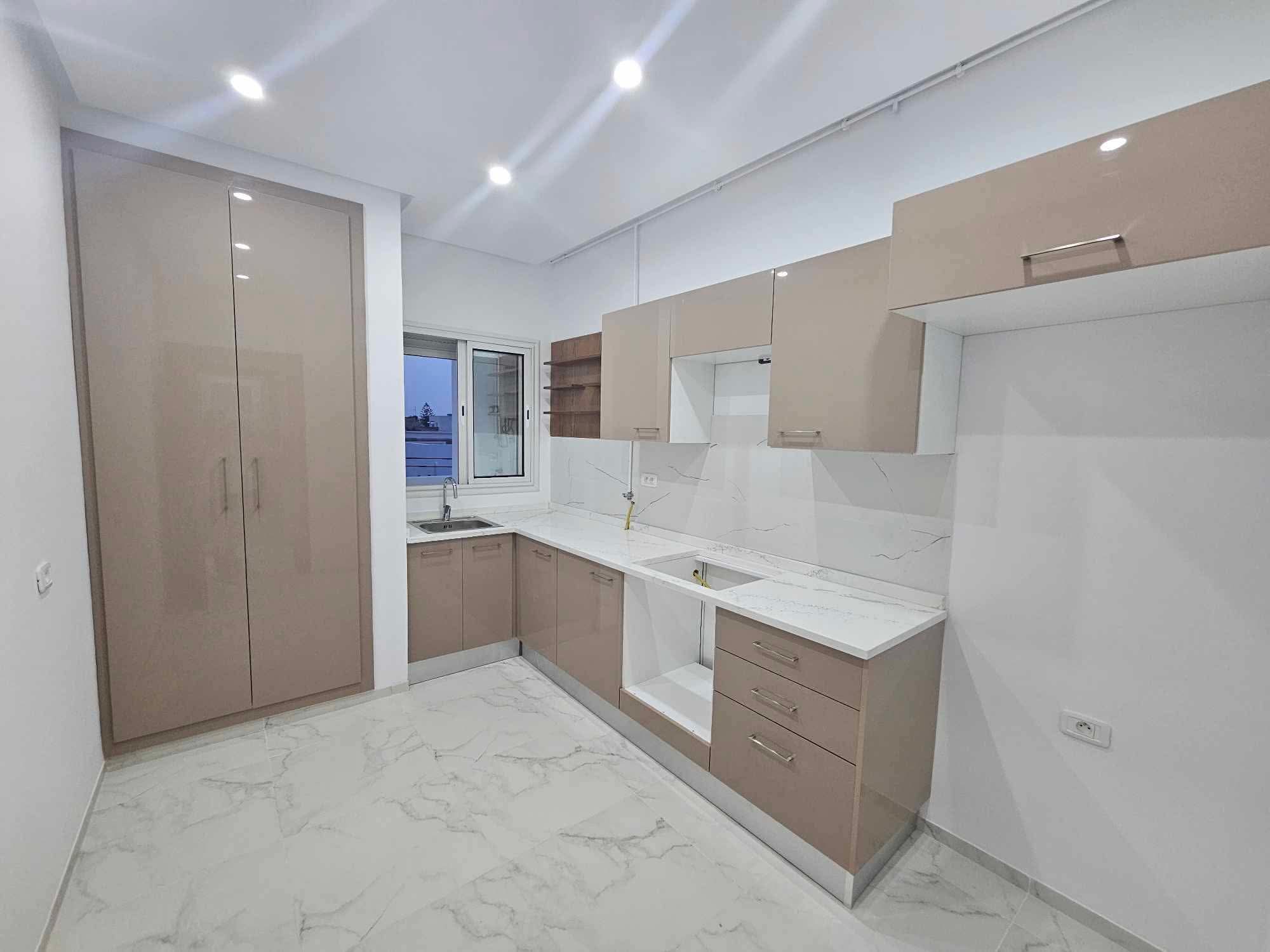 Ariana Ville Ariana Location Appart. 3 pices S2 850 cite ennozha ariana