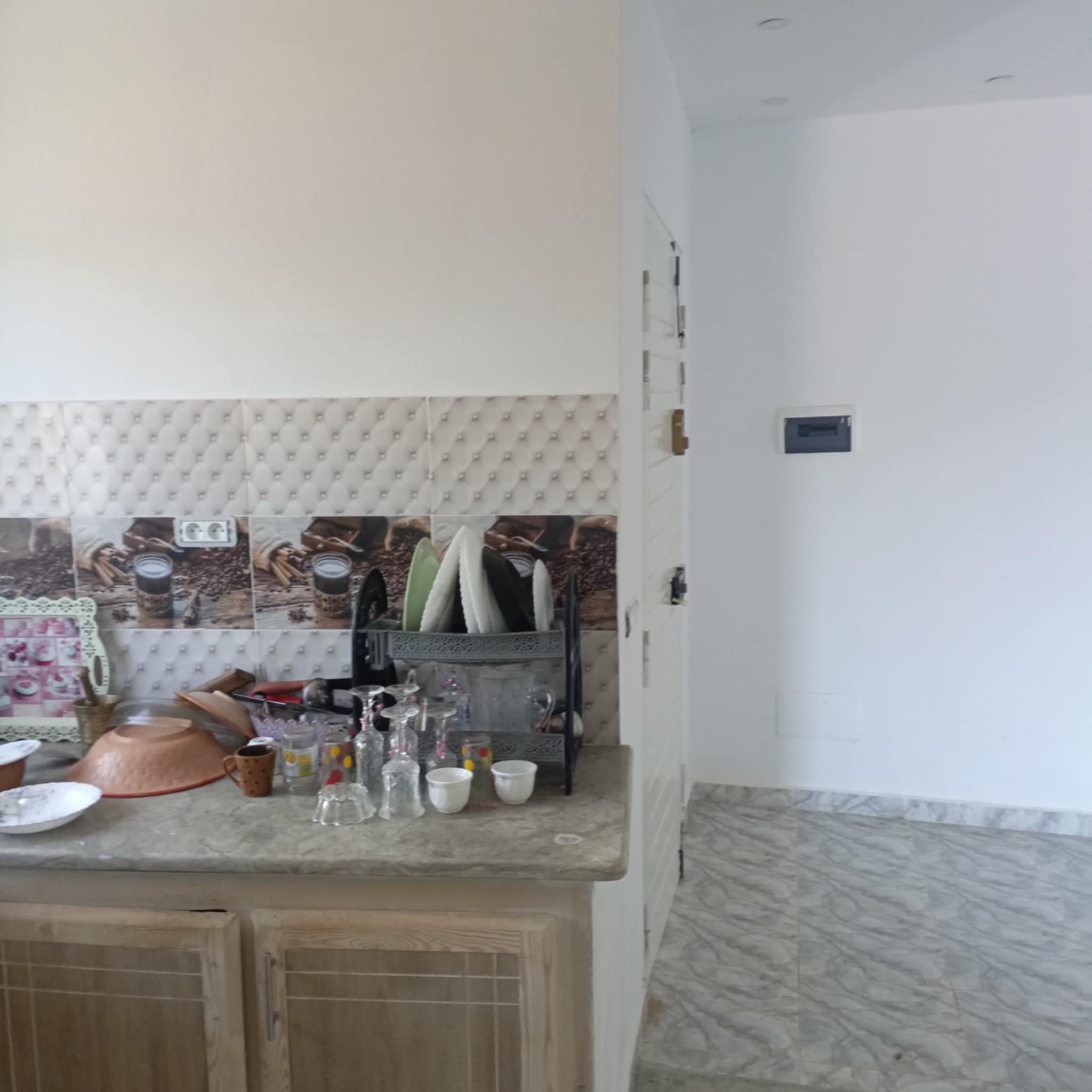 Hammamet Hammamet Vente Appart. 2 pices Av studio de 600m pas loin de hammamet yasmine