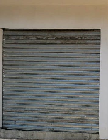 Hammamet Hammamet Bureaux & Commerces Surfaces Av 3 garages sur la route  hamammet