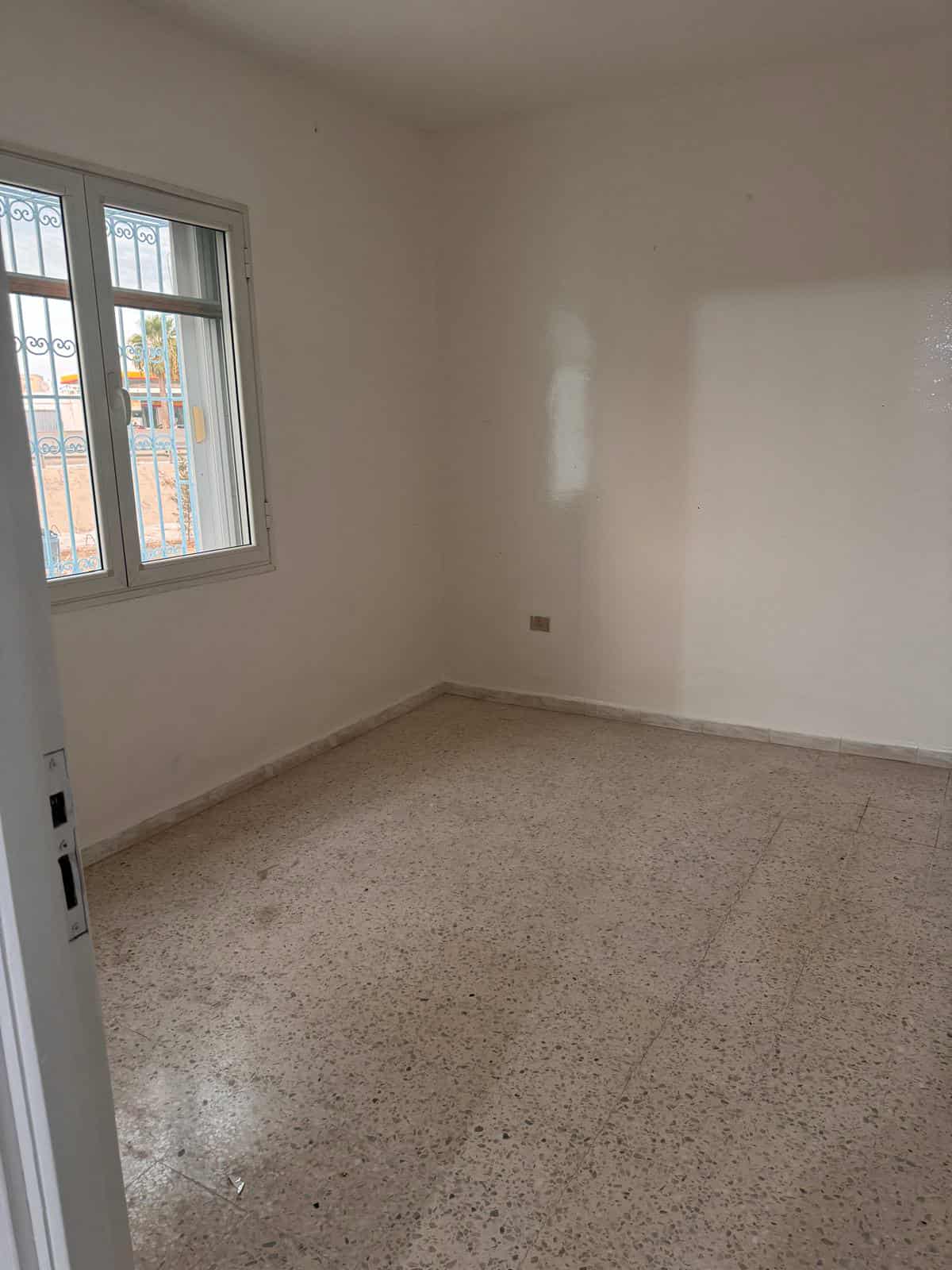 Ariana Ville Cite Ennouzha Vente Appart. 4 pices Appartement  cit enozha ariana