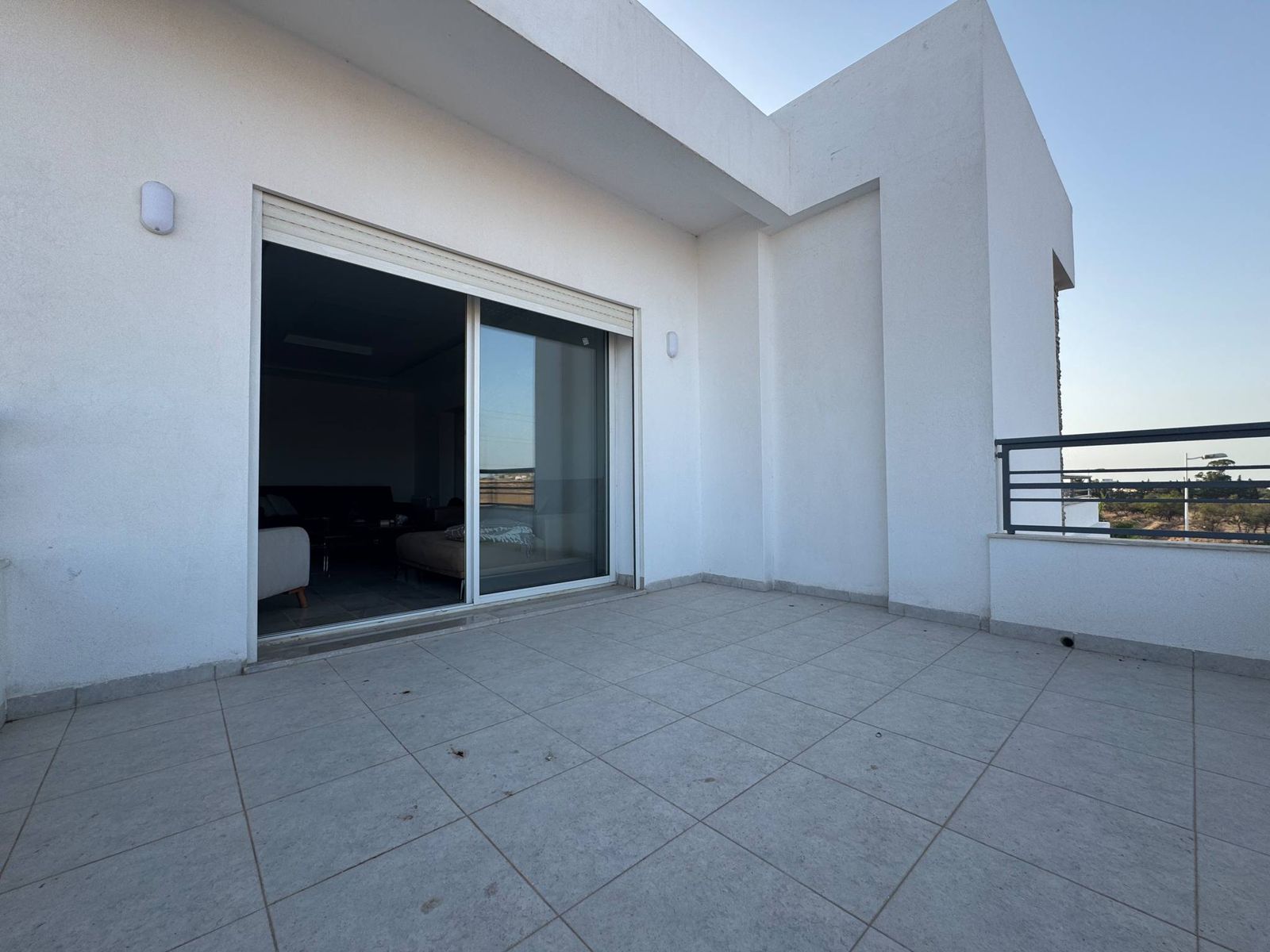 Mnihla Jardins d'el Menzah Location Appart. 4 pices Appartement s3 haut standing  jardin d'el menzah
