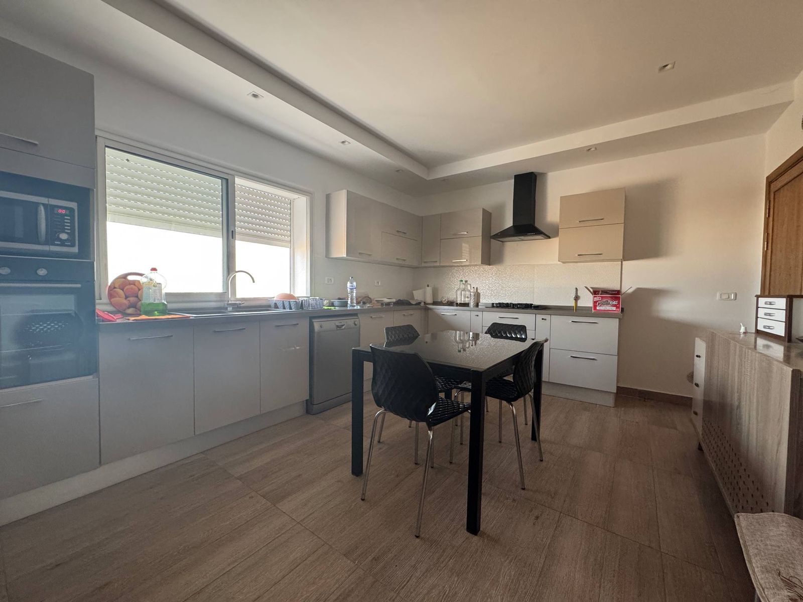 Mnihla Jardins d'el Menzah Location Appart. 4 pices Appartement s3 haut standing  jardin d'el menzah
