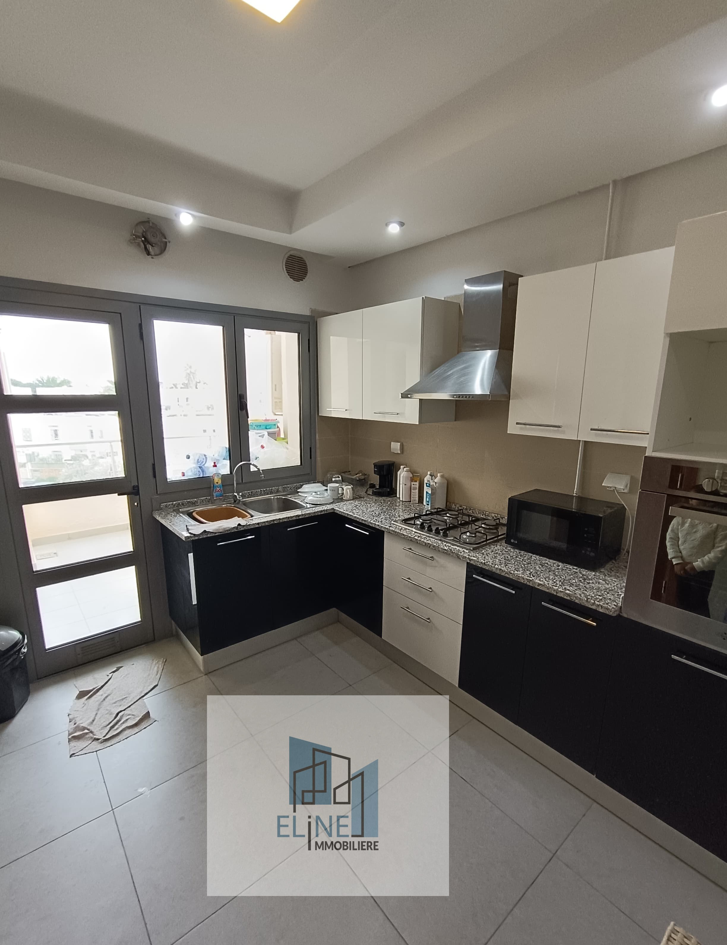 La Marsa El Aouina Vente Appart. 2 pices Appt s plus 2 a l'aouina pres l'glise