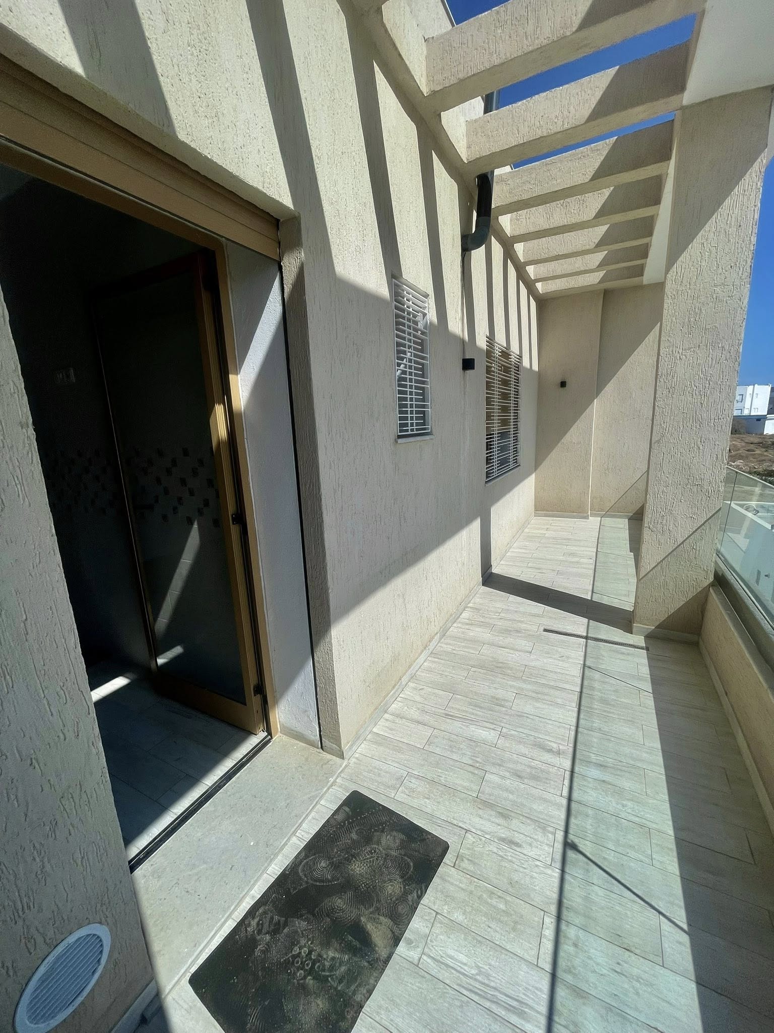 Mnihla Jardins d'el Menzah Location Appart. 4 pices S3 jamais habit aux jardin menzah 2