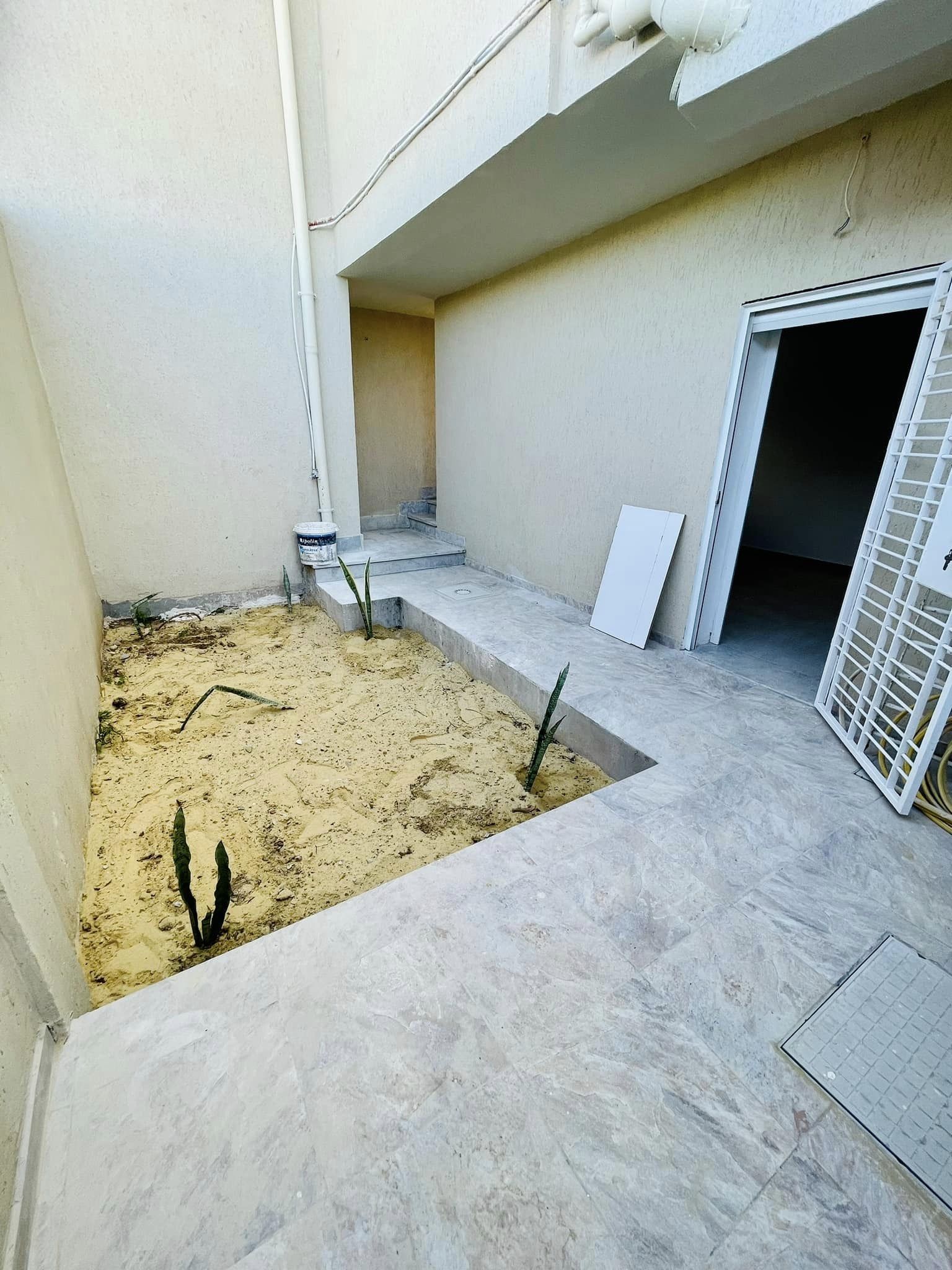 Mnihla Jardins d'el Menzah Location Appart. 3 pices S2 cot monoprix aux jardin del menzah 2