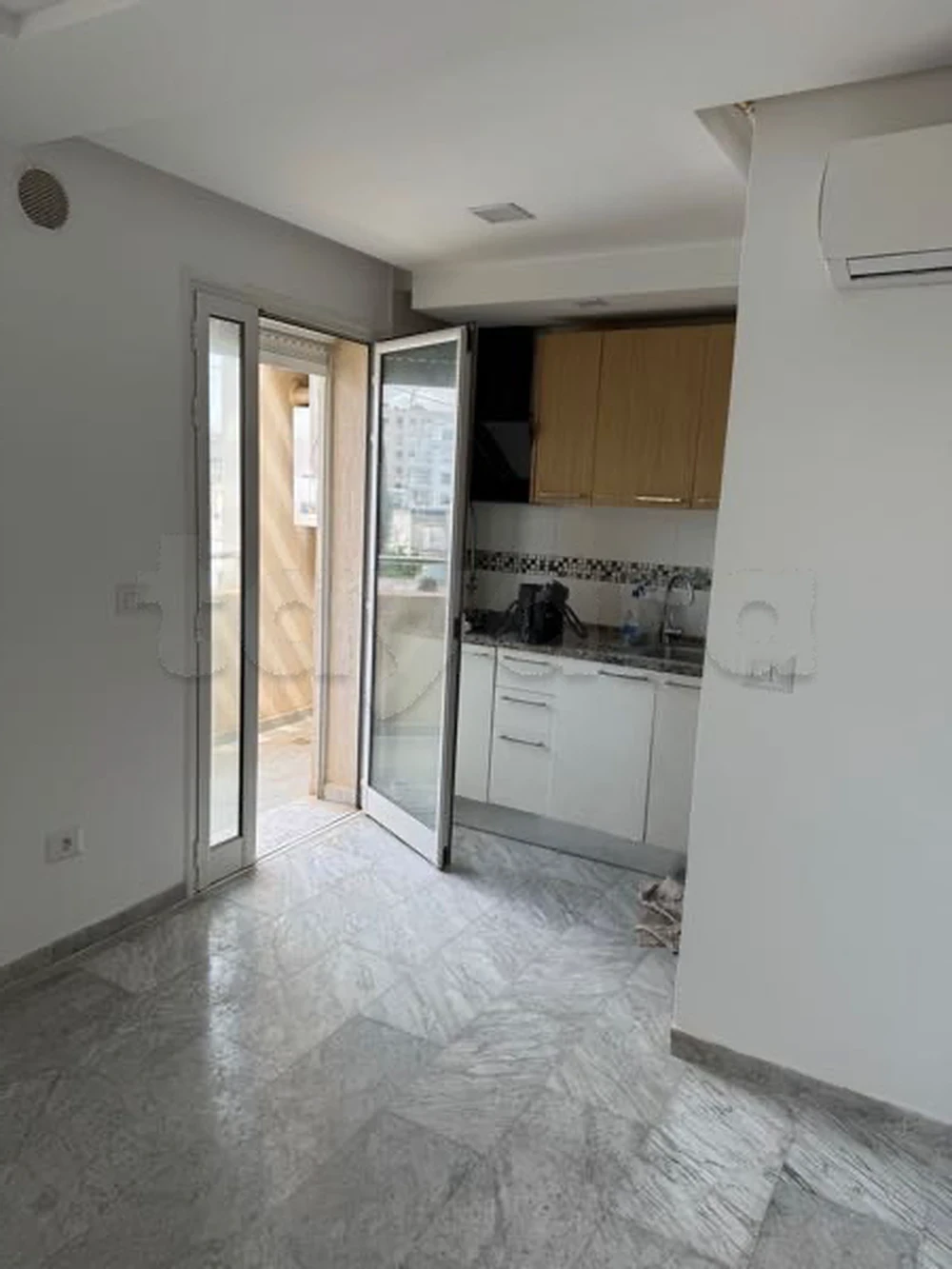 Ariana Ville Riadh Landlous Location Appart. 1 pice Apt haut standing riadh landalous