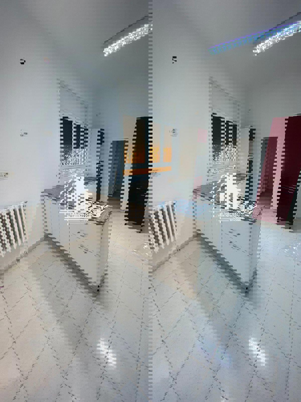 Le Bardo Le Bardo Bureaux & Commerces Bureau Bureau h5 au bardo