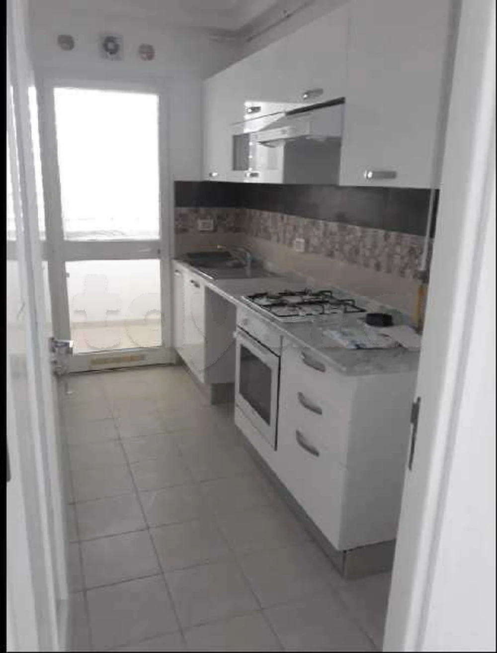 Raoued Cite Ennkhilet Location Appart. 1 pice Apt haut standing enkhilet