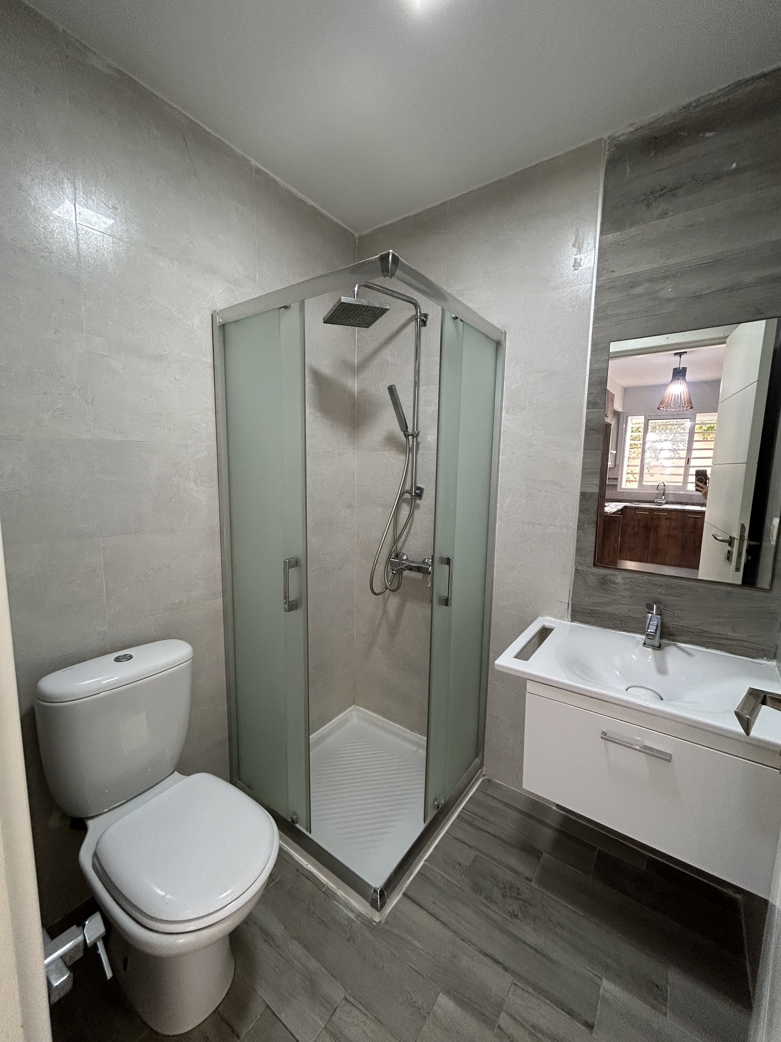 Mnihla Jardins d'el Menzah Location Appart. 2 pices Appartement s1 a jardin del menzah 2