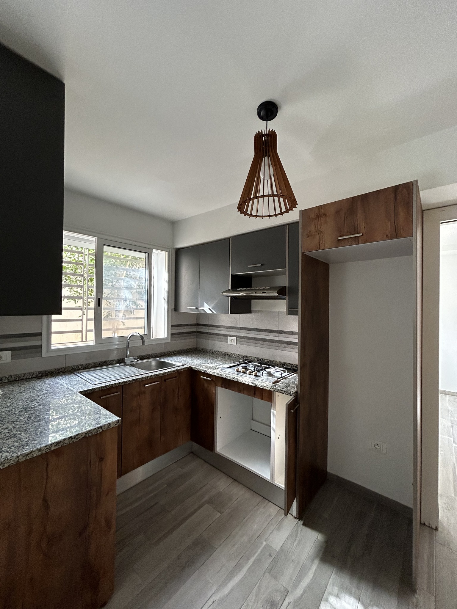 Mnihla Jardins d'el Menzah Location Appart. 2 pices Appartement s1 a jardin del menzah 2