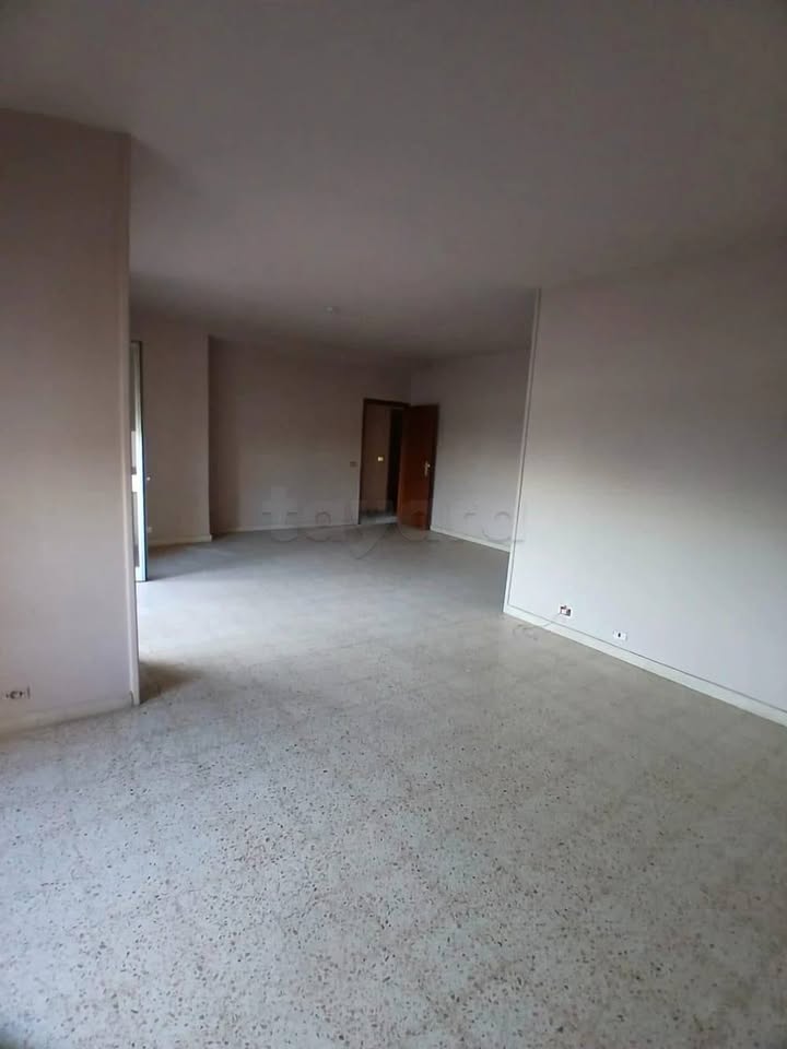 Ariana Ville El Menzah 7 Location Appart. 2 pices Appartement cot grand hotel
