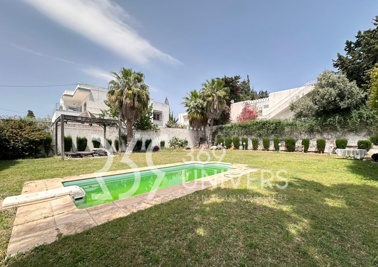 La Marsa Marsa Ennassim Location Appart. 4 pices Etage avec piscine  la marsa ref ra134