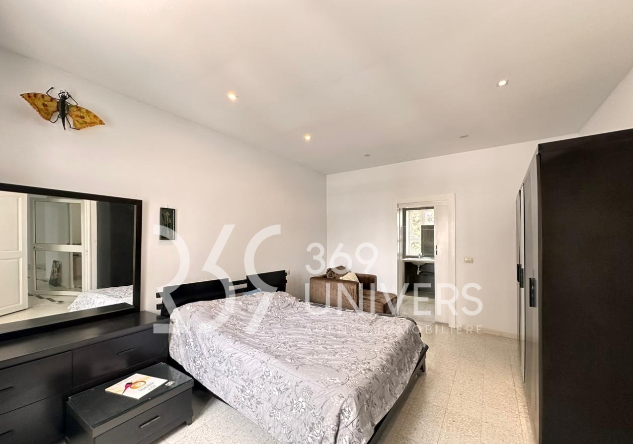 La Marsa Marsa Ennassim Location Appart. 4 pices Etage avec piscine  la marsa ref ra134