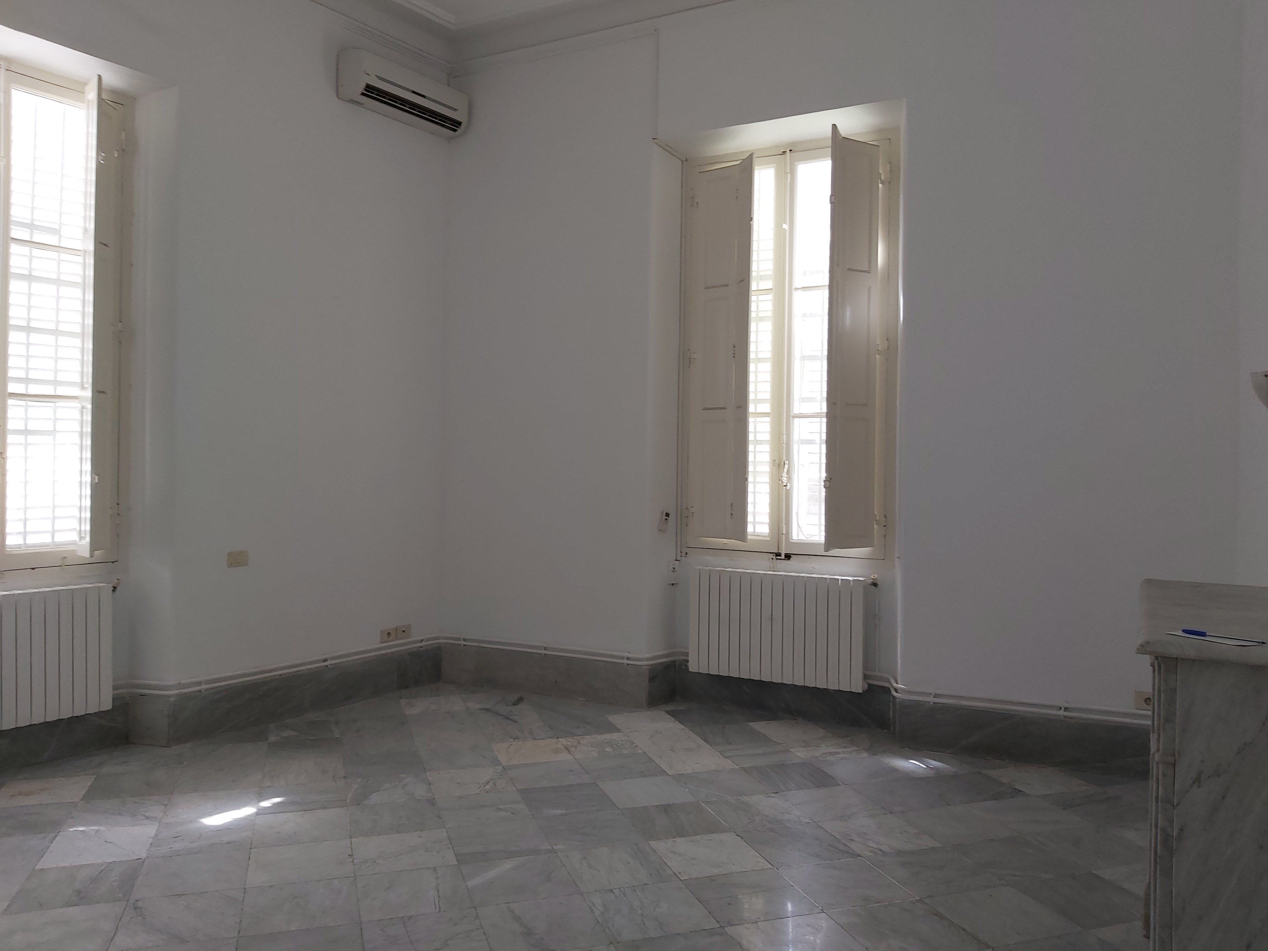 Bab Bhar&nbsp;Bab Bhar&nbsp;Vente&nbsp;Appart. 3 pi�ces&nbsp;Bel appartement � rue aljazira centre ville tunis