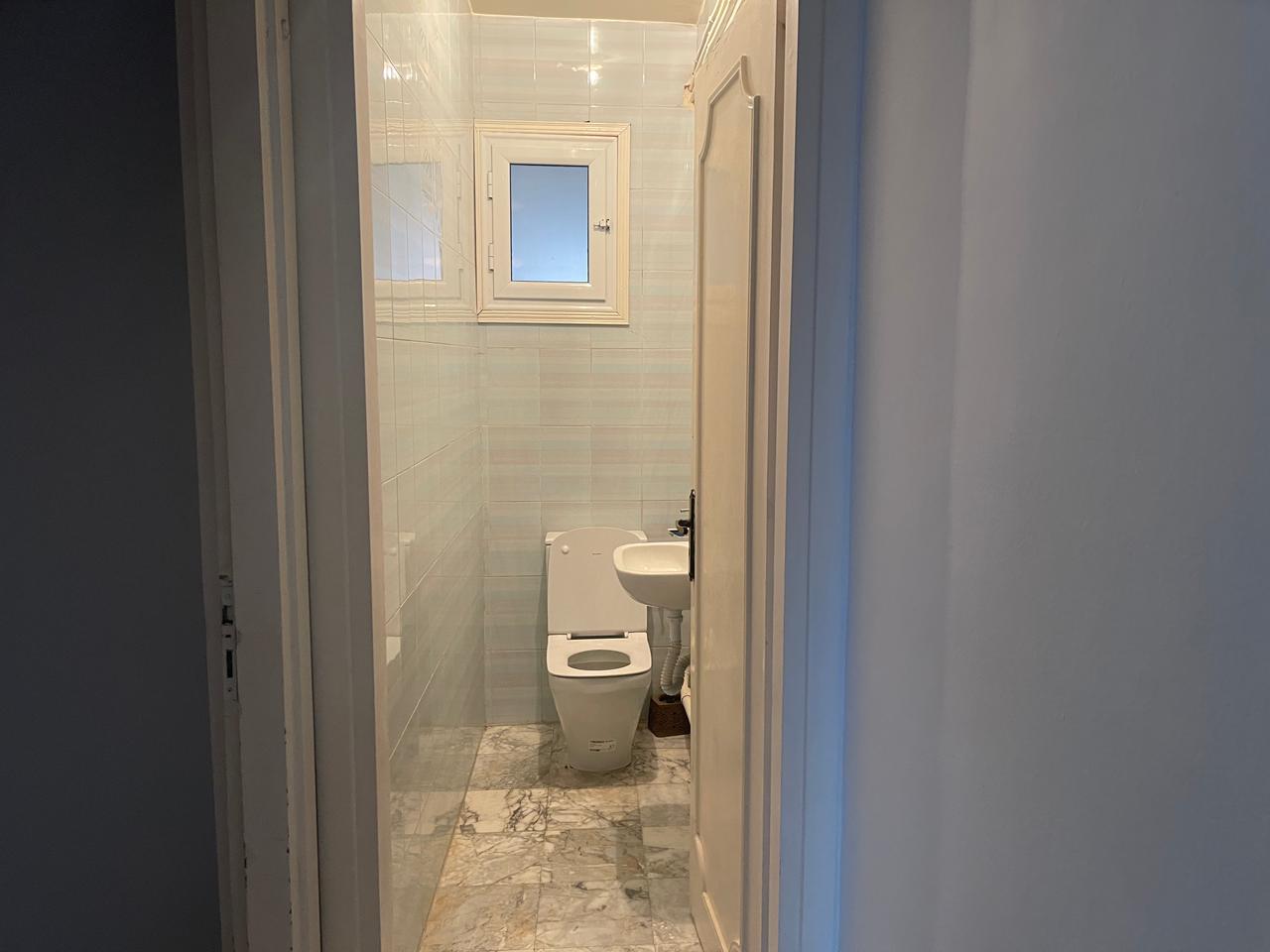 El Menzah El Manar 1 Location Appart. 5 pices+ Un appartement s4  manar 1