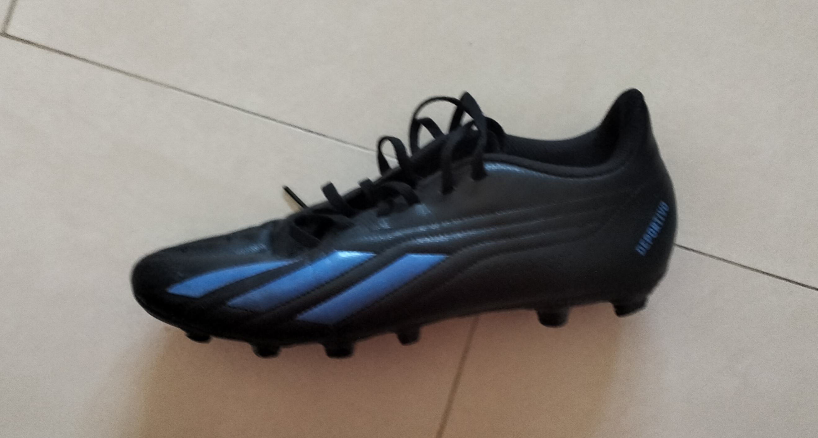 Ben Arous Ben Arous Hommes Autre Crampon adidas seportivo