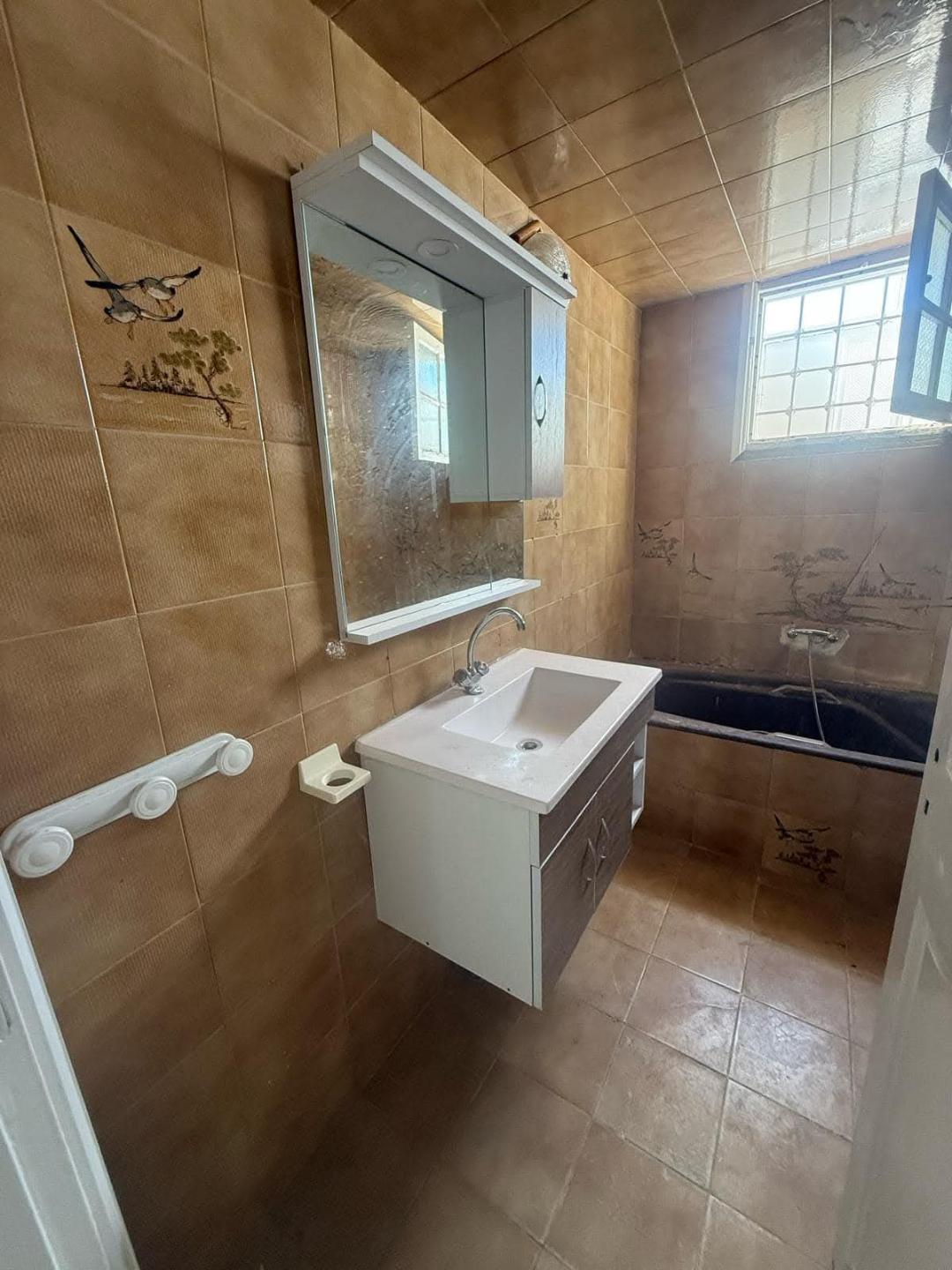 El Mourouj El Mourouj Vente Maisons Spacieuse villa