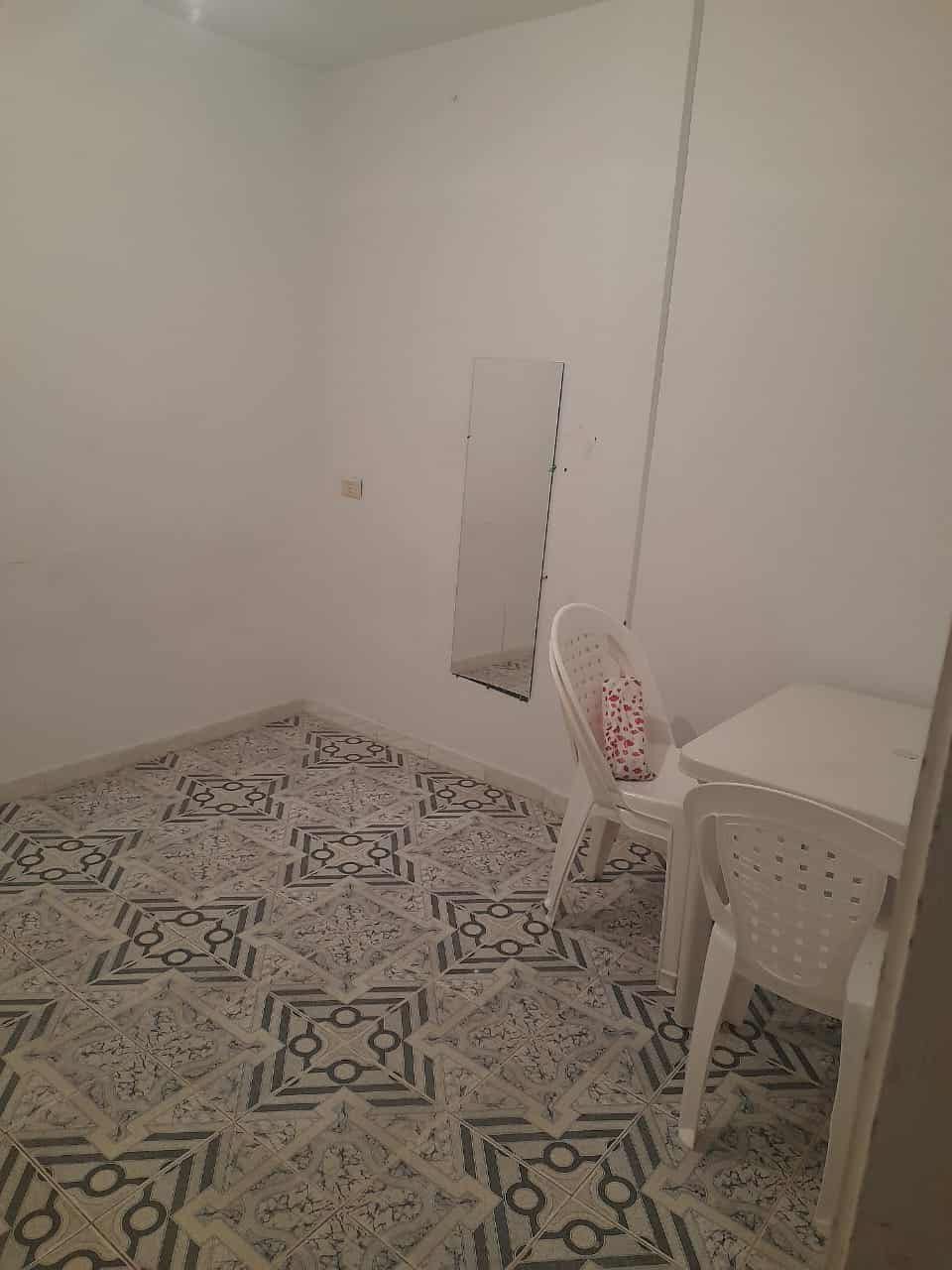 Mannouba Denden Location Appart. 3 pices Un studio semi meubl disponible