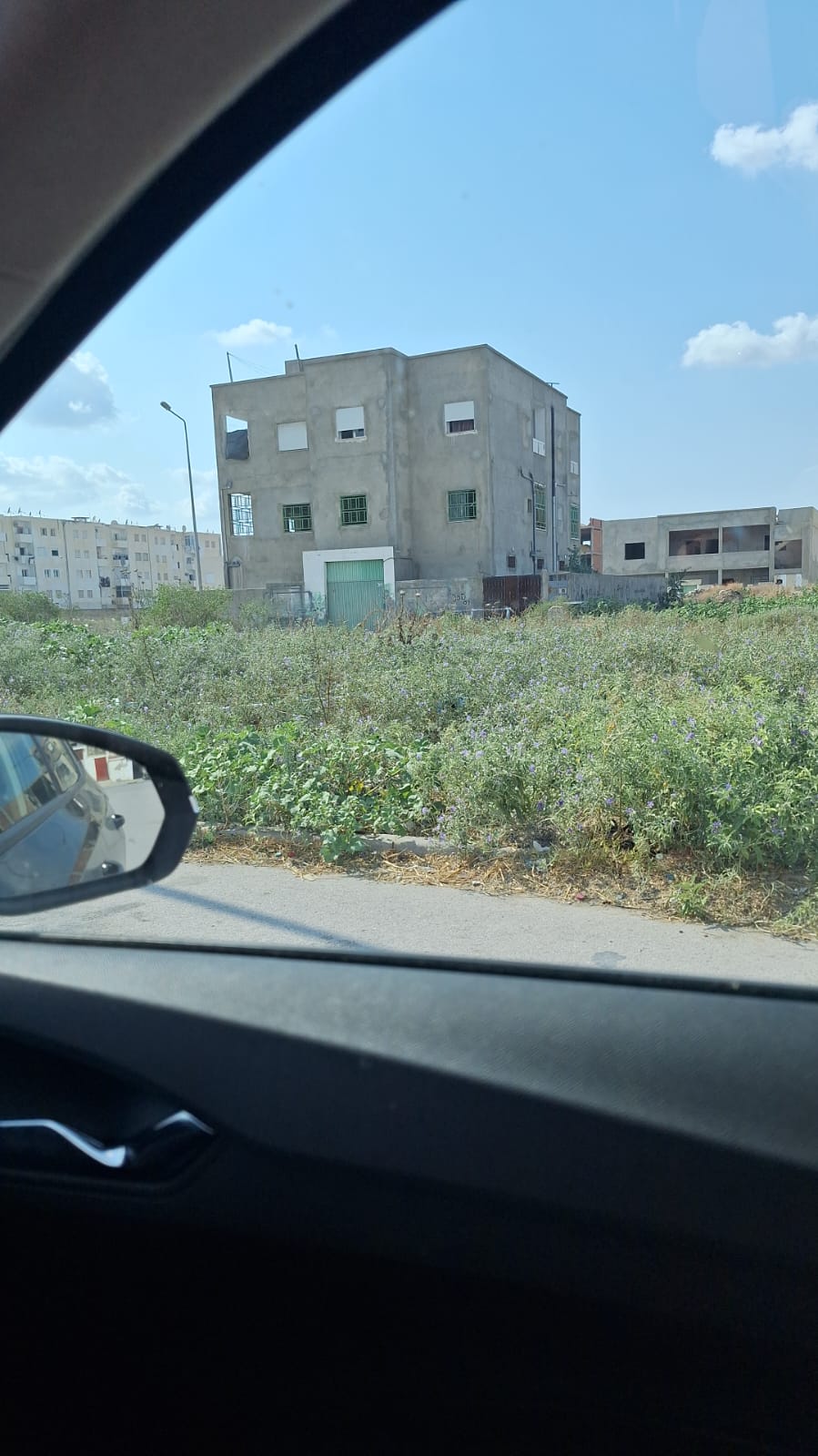 La Soukra Borj Louzir Terrain Terrain nu Terrain a batir