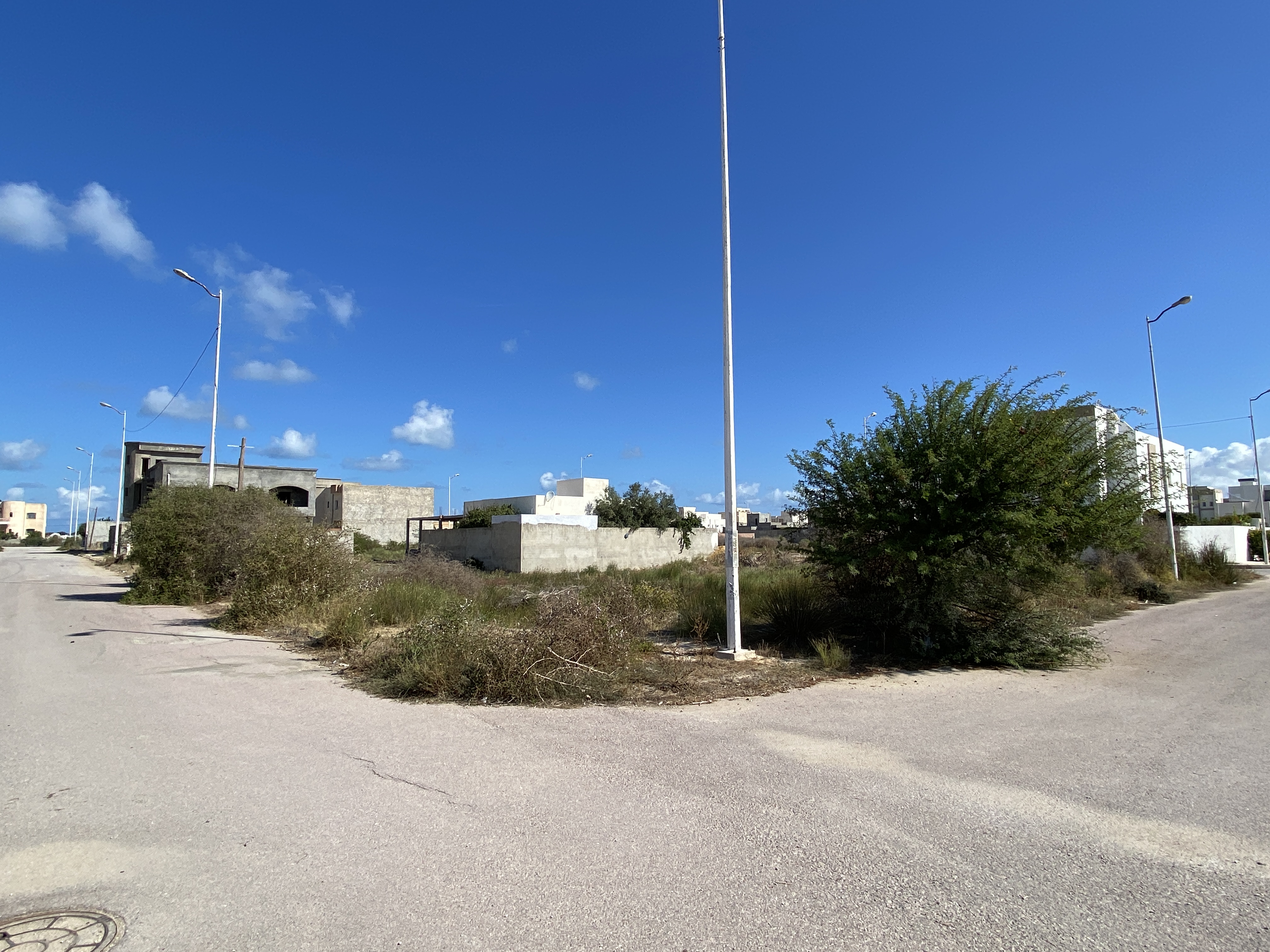 Hammam Chatt&nbsp;Borj Cedria&nbsp;Terrain&nbsp;Terrain nu&nbsp;Terrain de coin solimar plage ejjahmi