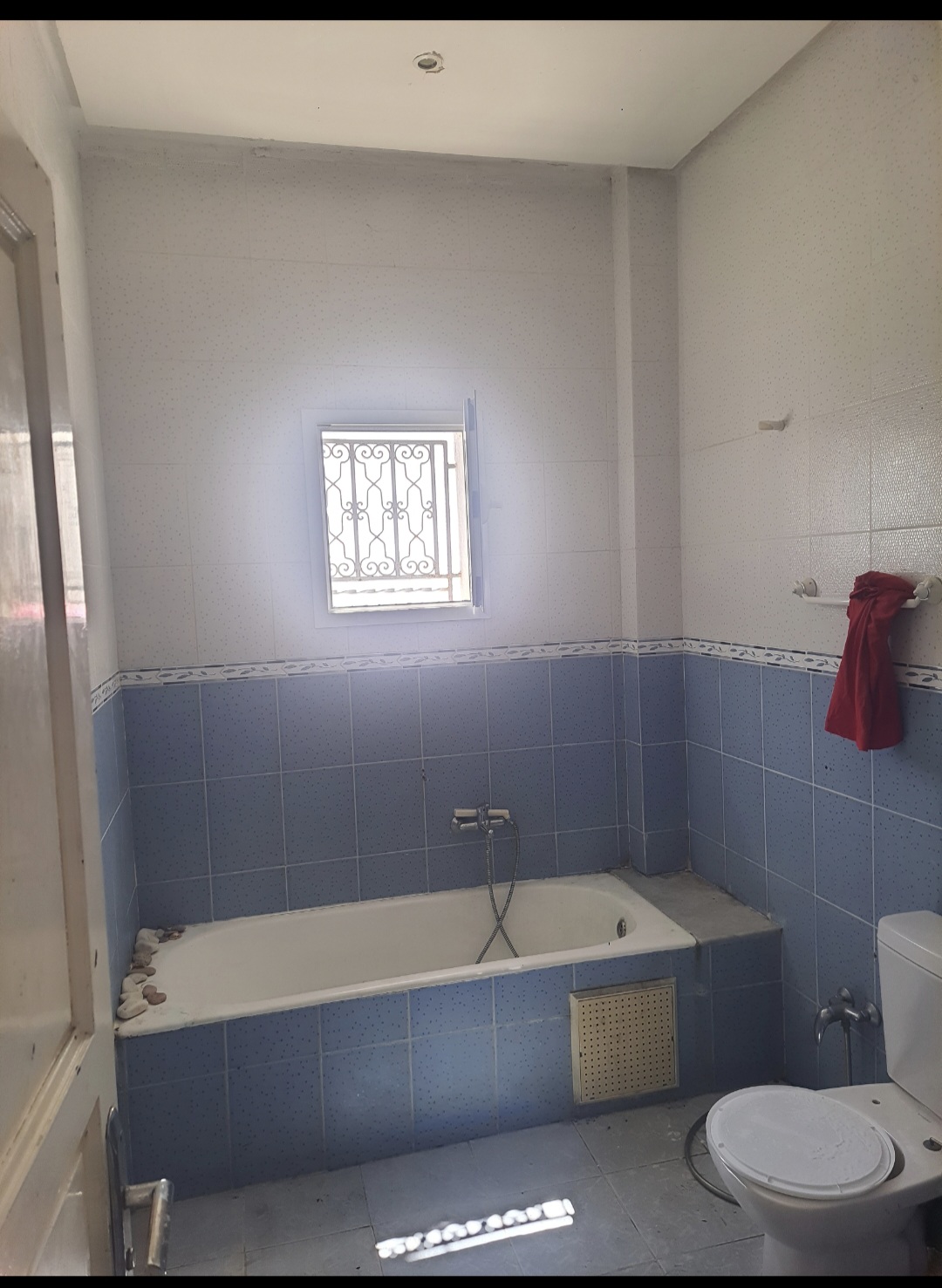 El Menzah El Manar 1 Location Appart. 3 pices Appartement s3 rdc
