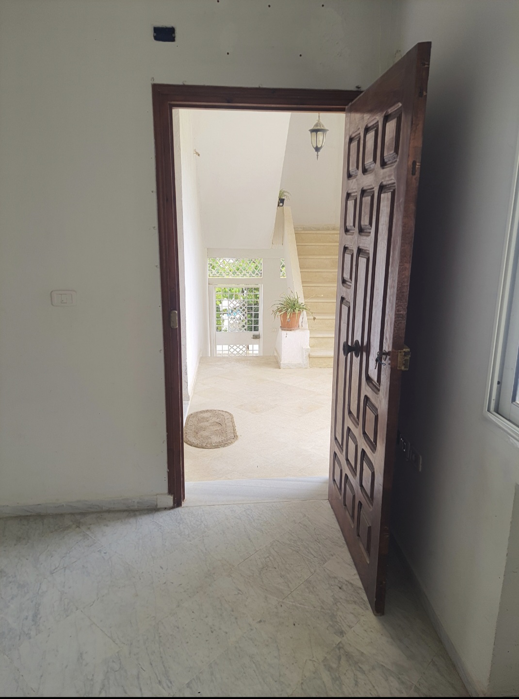 El Menzah El Manar 1 Location Appart. 2 pices Etage de villa salon et deux chambres