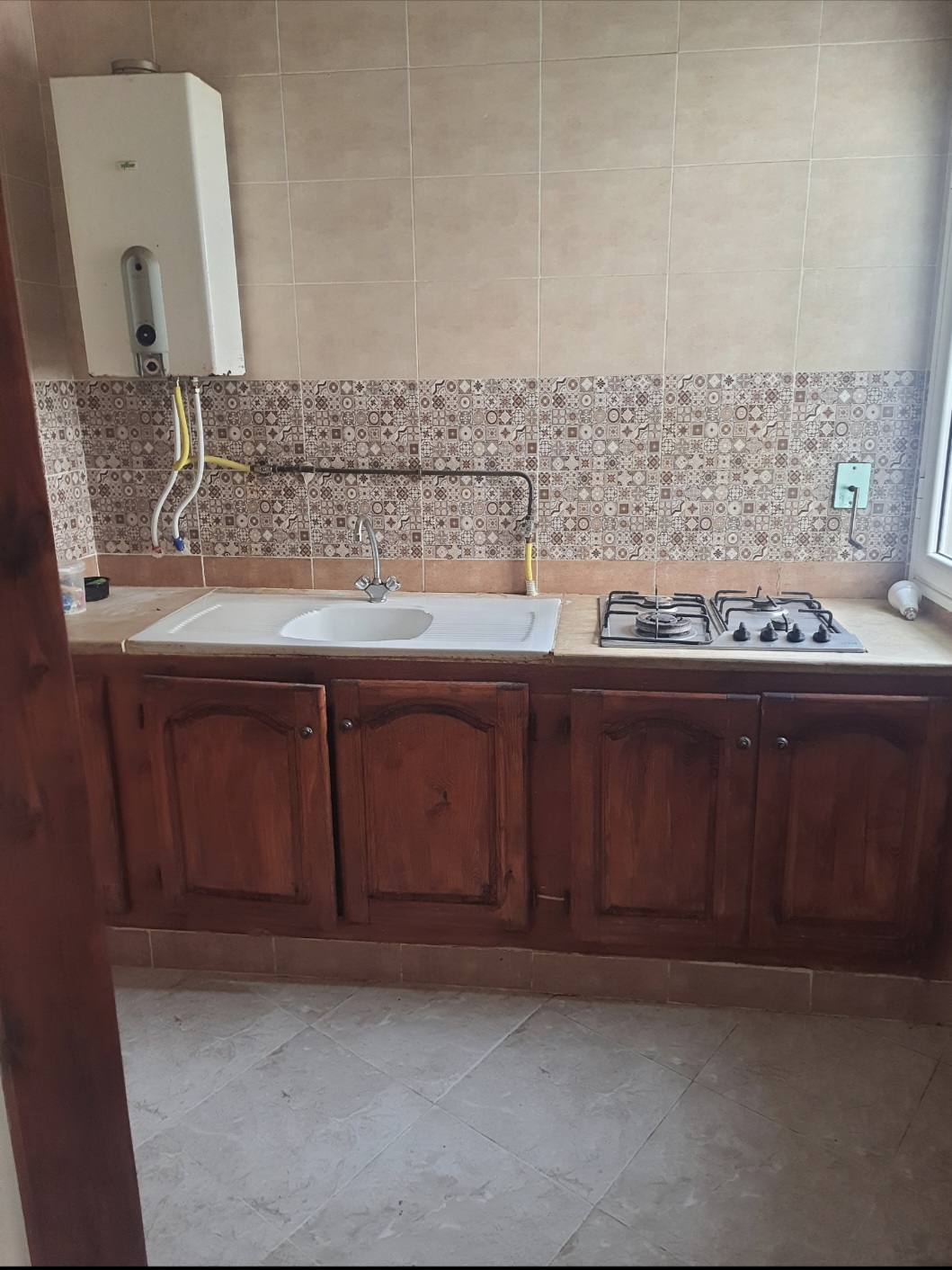 El Menzah El Manar 1 Location Appart. 2 pices Etage de villa salon et deux chambres