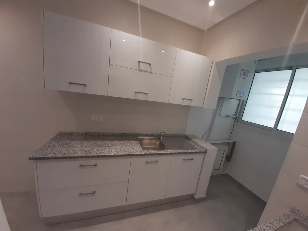 El Menzah El Manar 1 Location Appart. 2 pices Etage de villa manar1