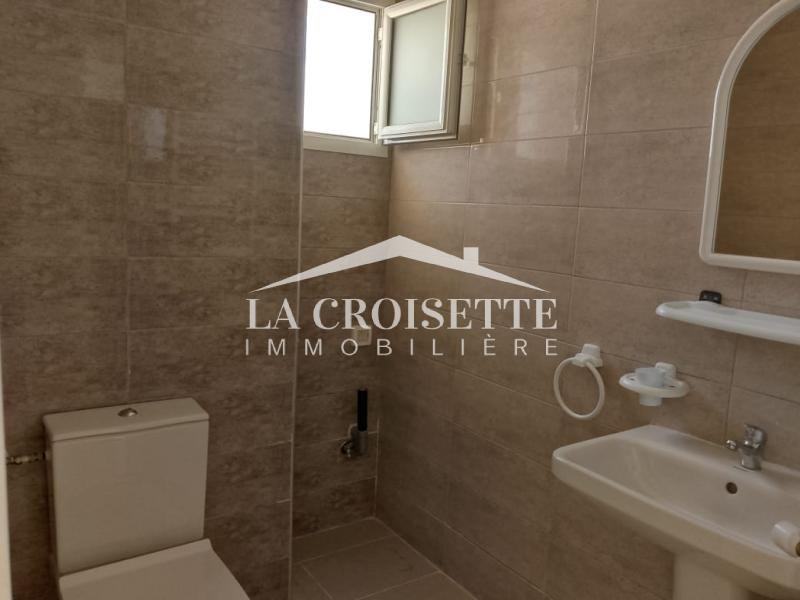 La Marsa Cite El Moustakbel (La Marsa) Location Appart. 4 pices Appartement s3  la marsa mal0214