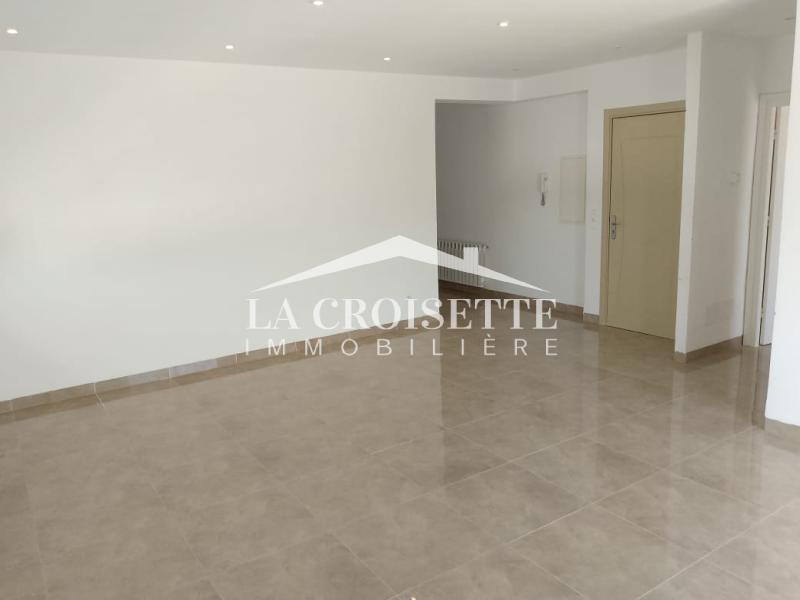 La Marsa Cite El Moustakbel (La Marsa) Location Appart. 4 pices Appartement s3  la marsa mal0214