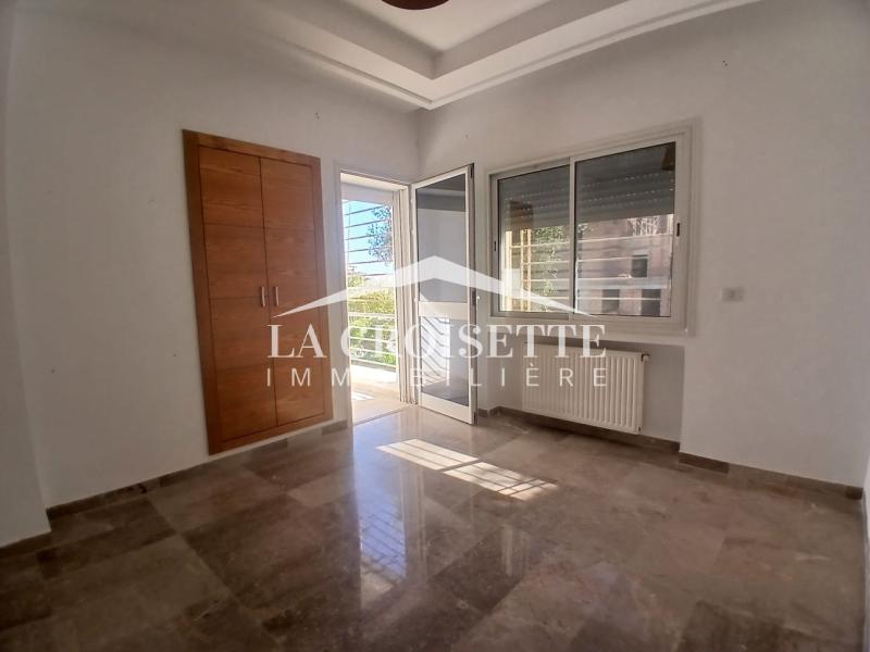 Ain Zaghouan Jardins de Carthage Location Appart. 3 pices Duplex s3 aux jardins de carthage mdl0689