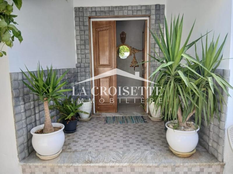 La Marsa Cite El Moustakbel (La Marsa) Location Appart. 1 pice Villa s1 meuble  la marsa zal1876