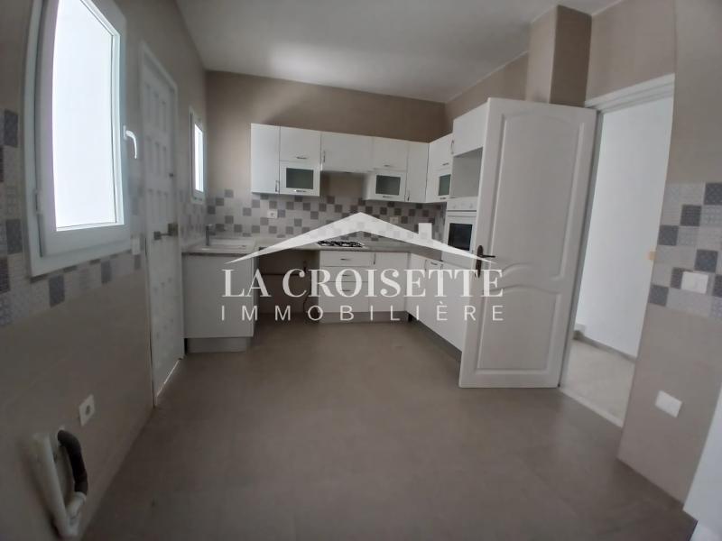 La Marsa Marsa Ennassim Location Appart. 4 pices Etage de villa s3  la marsa mel0562