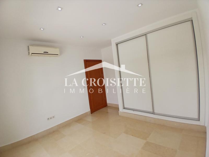 La Marsa&nbsp;Berge Du Lac&nbsp;Location&nbsp;Duplex&nbsp;Duplex s4 avec jardin et piscine au lac1 mdl0687