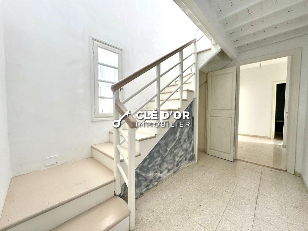 La Marsa&nbsp;Berge Du Lac&nbsp;Location&nbsp;Appart. 4 pi�ces&nbsp;Un charmant duplex s3 situe au lac1
