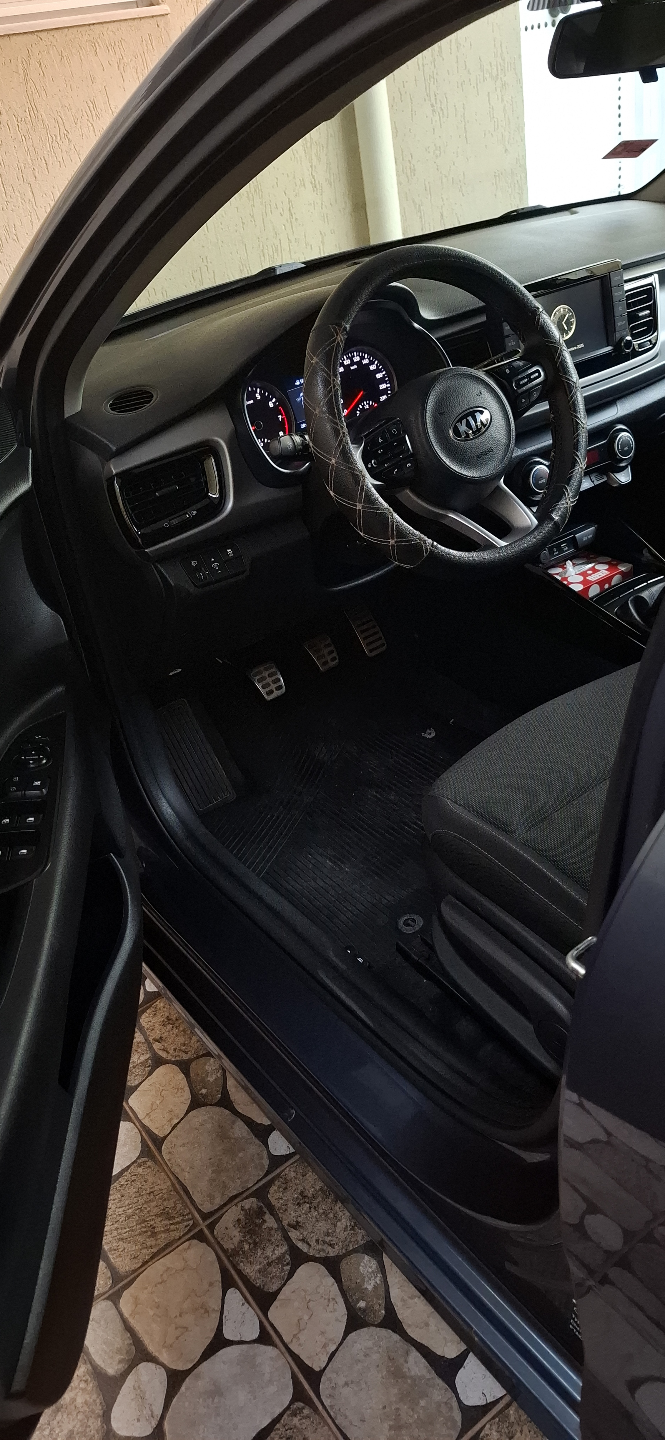 Raoued Cite El Ghazala 1 Kia Rio Kia rio berline en excellente tat