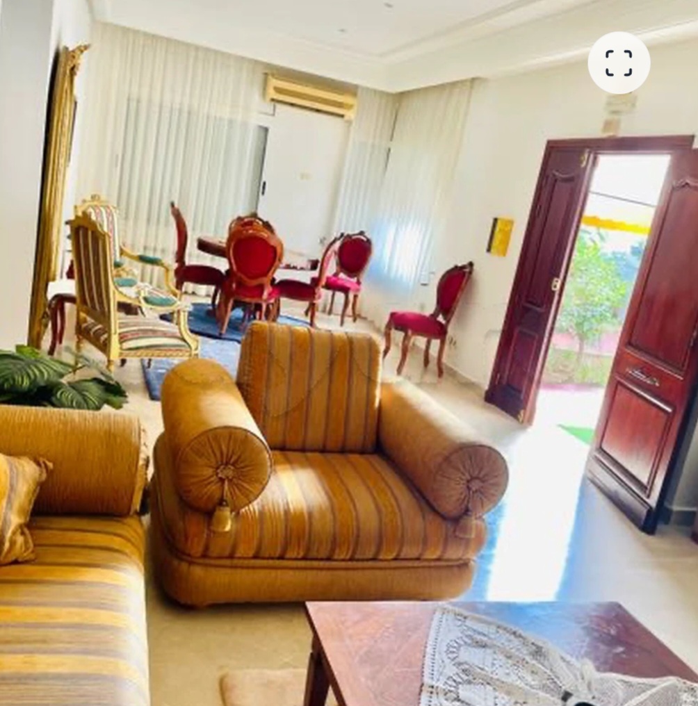 Ariana Ville Cite Ennasr 1 Location Appart. 4 pices Rdc d'une villa meubl indpendant ennasr