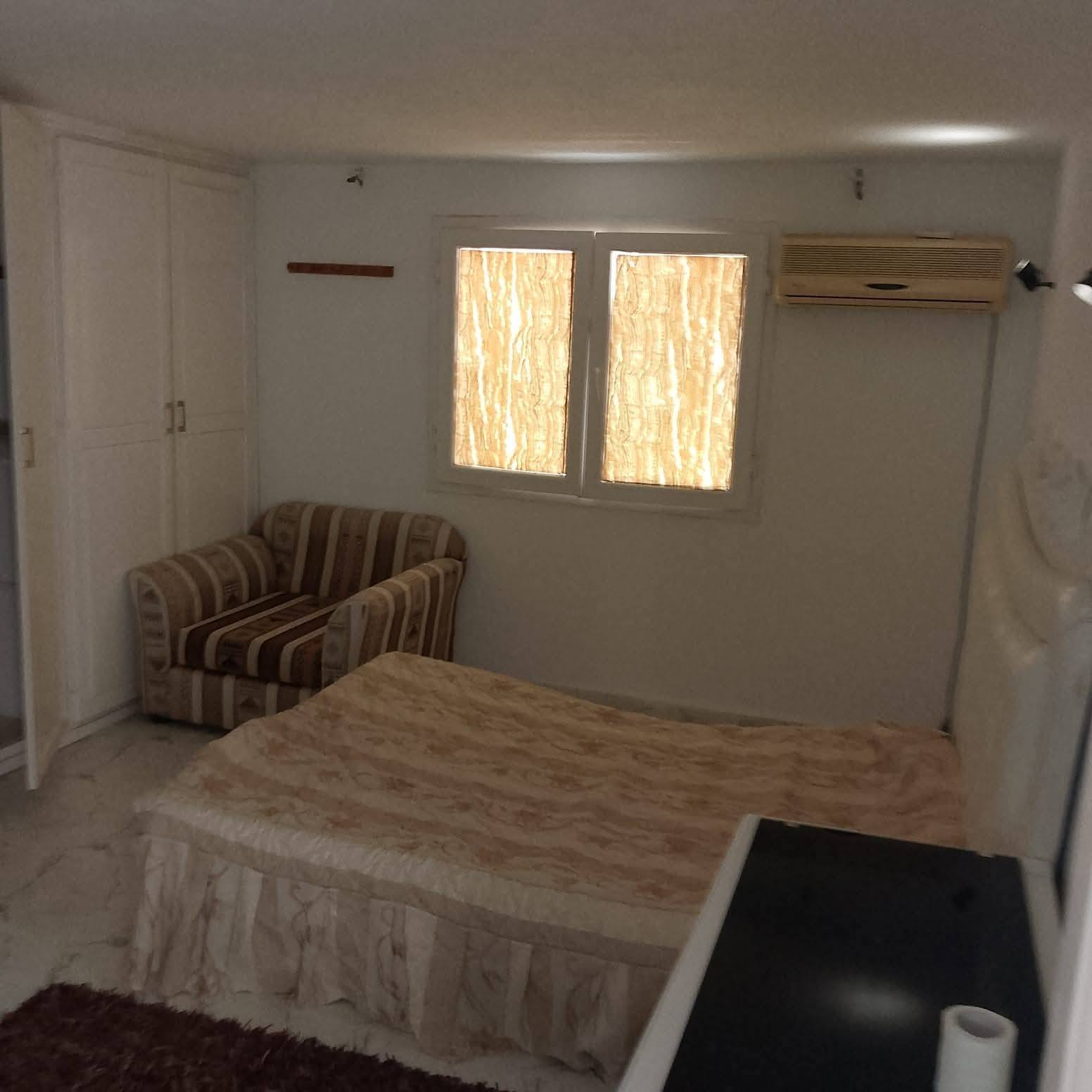 Ariana Ville El Menzah 7 Location Appart. 1 pice S1 menzah 7 rf 215