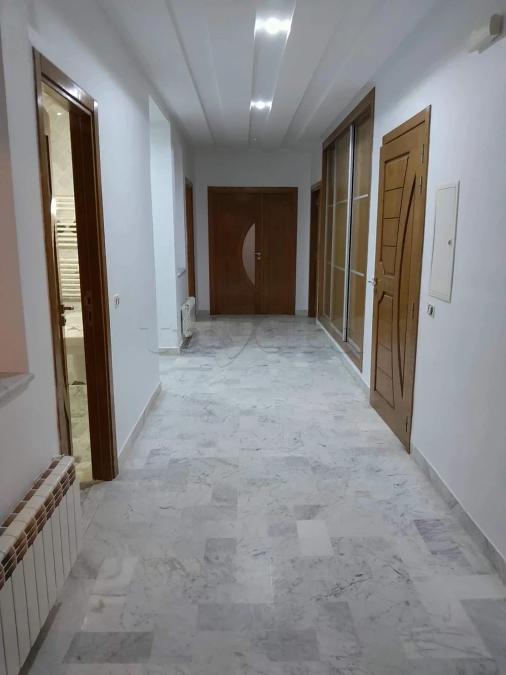 Mnihla Jardins d'el Menzah Location Appart. 4 pices S4 jardin d'el menzah 1 rf 219