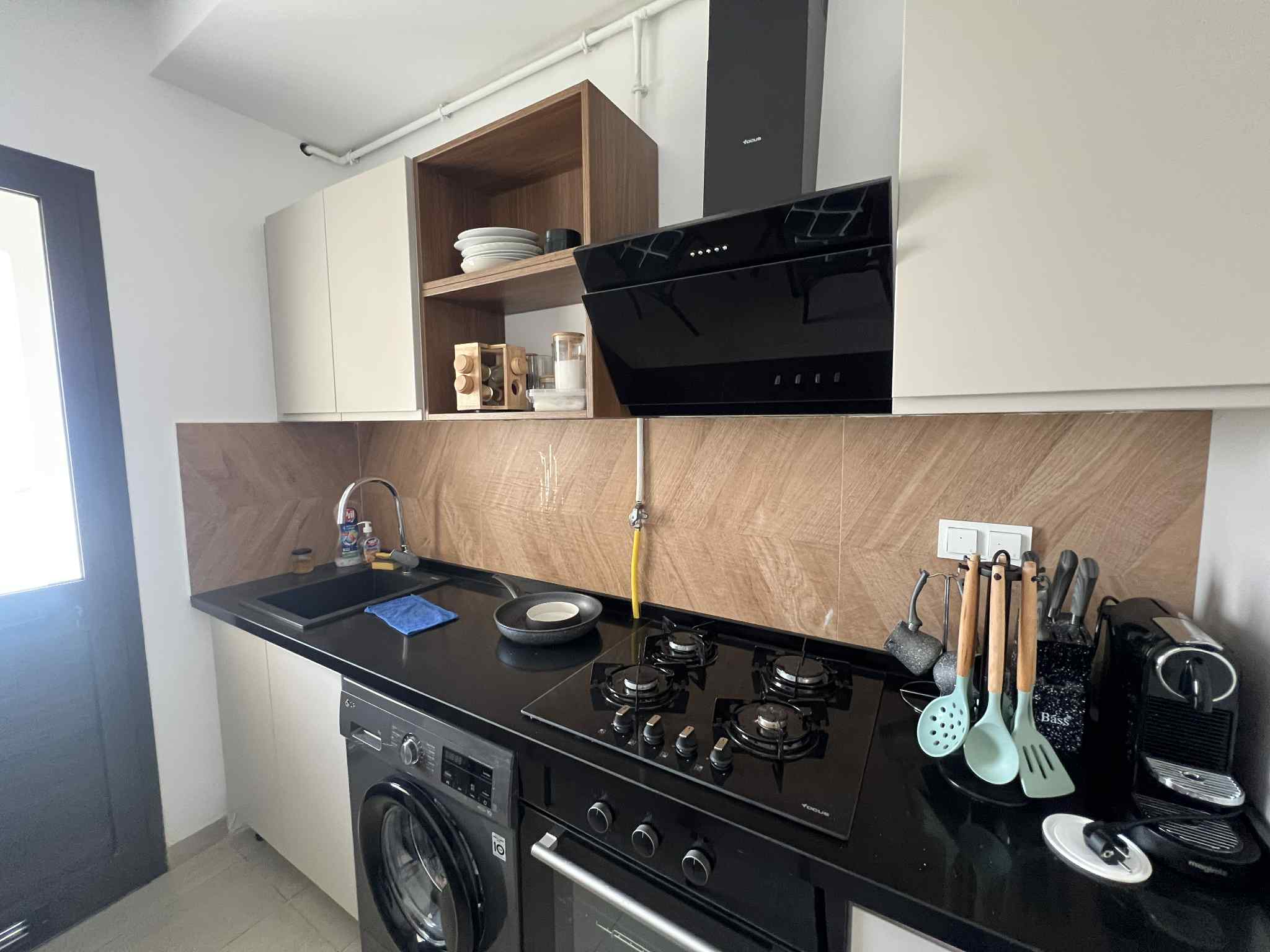 La Soukra La Soukra Location Appart. 2 pices S2 meubl a la soukra