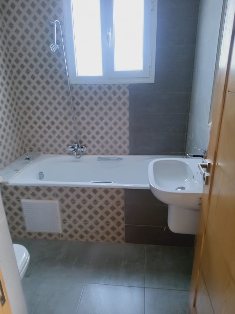 Monastir Monastir Location Maisons Un tage de villa haut standing