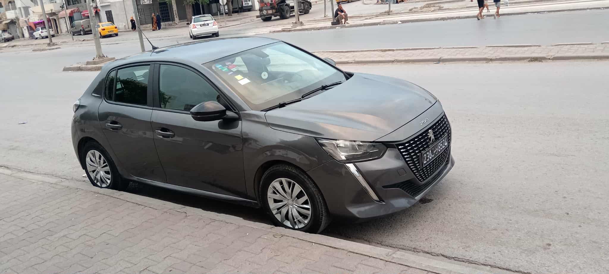 Ettahrir Ettahrir 1 Peugeot 208 208 en trs bonne tat presque neuf