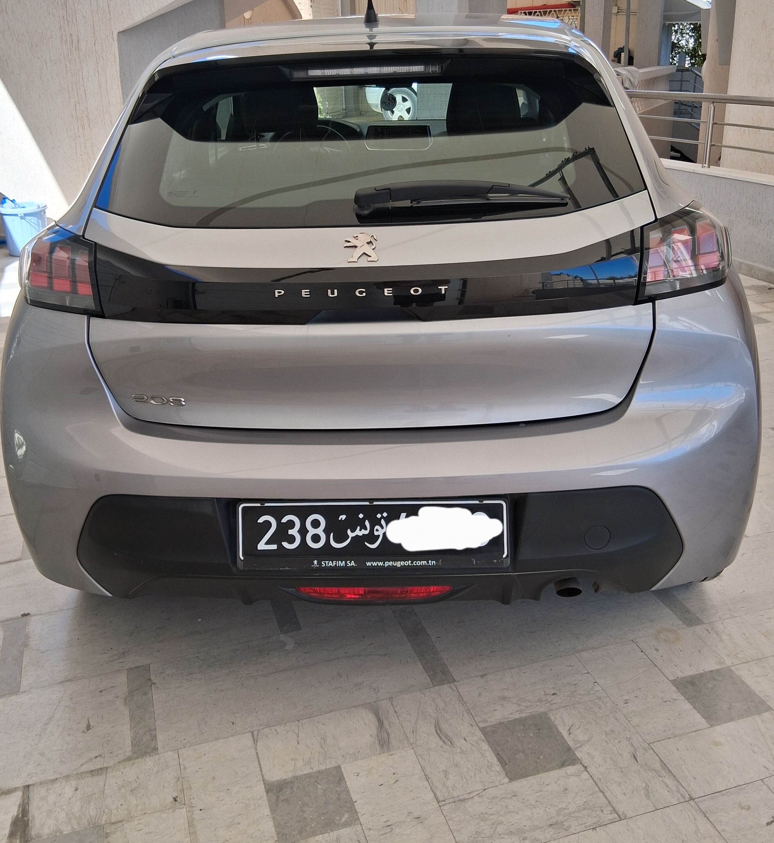 Ariana Ville Cite Ennasr 2 Peugeot 208 208 neuve 25 mois encore sous garantie faible km