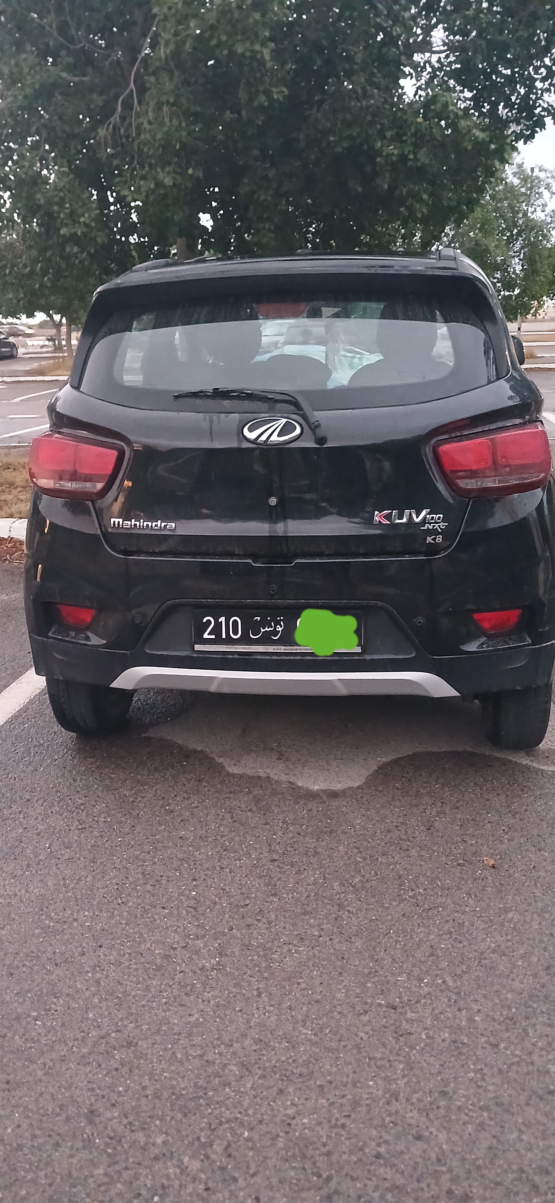 Ariana Ville Ariana Mahindra Autre Modle Mahindra kuv 100 k8  essence 1pt2  5 cheveux