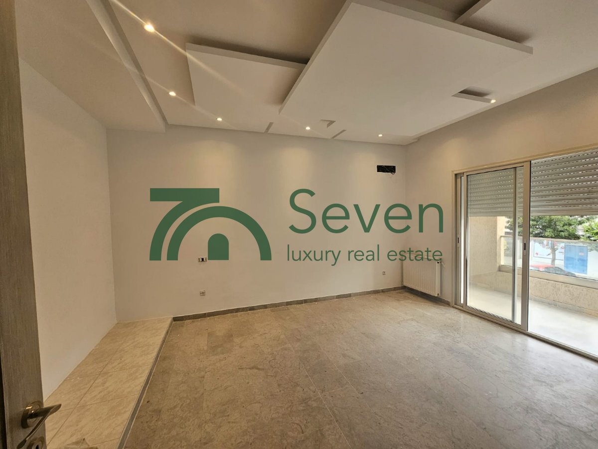 Ain Zaghouan Ain Zaghouan Location Appart. 4 pices Une villa en h5  usage bureautique  ain zaghouen