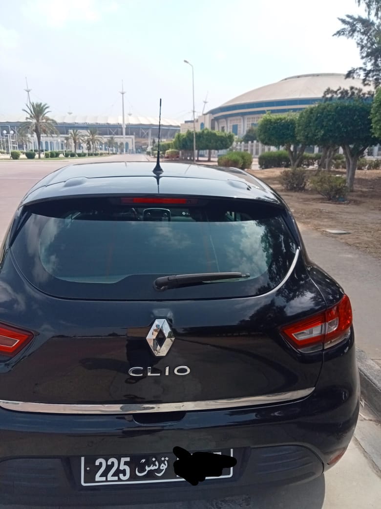 Hammam Lif Hammam Lif Renault Clio Clio 4 tce 1re main